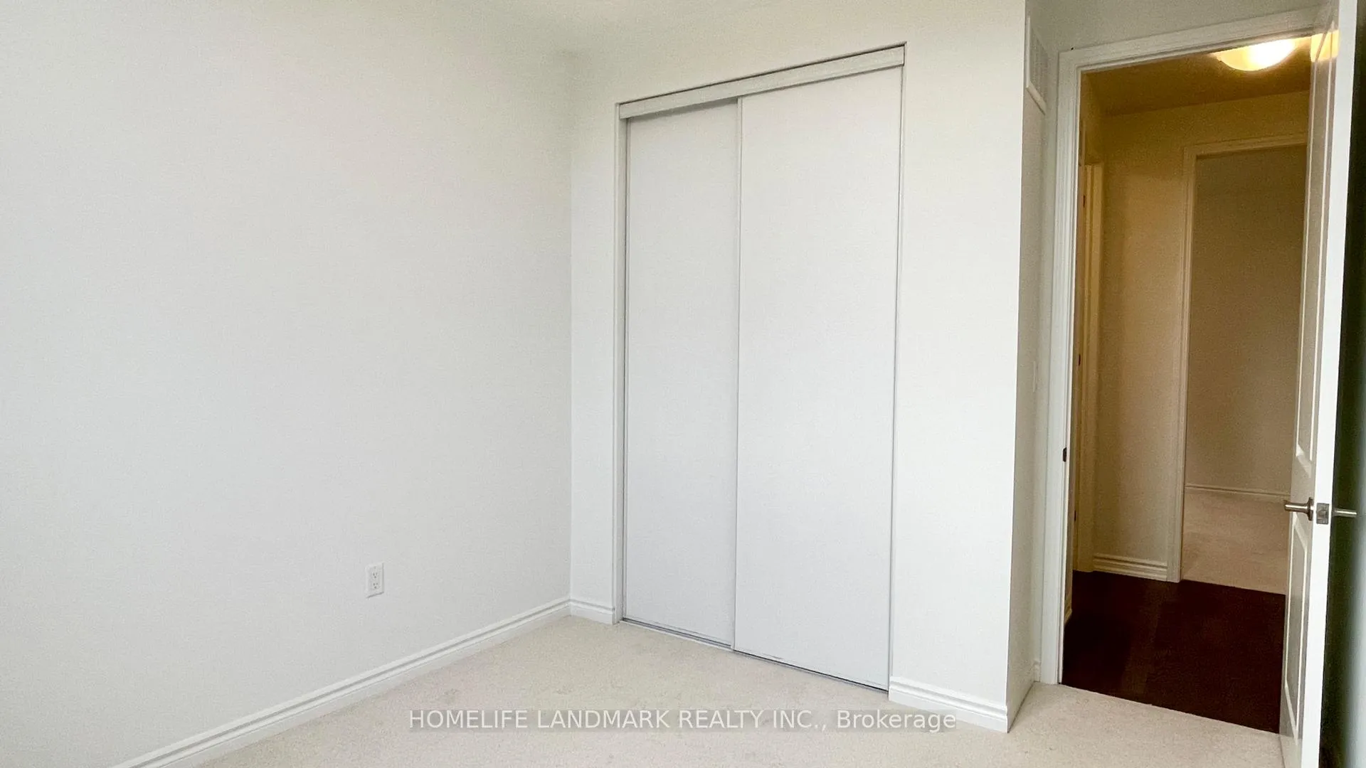 Photo 8 of 74 Suzuki Street, Barrie, Painswick South — HOMEH