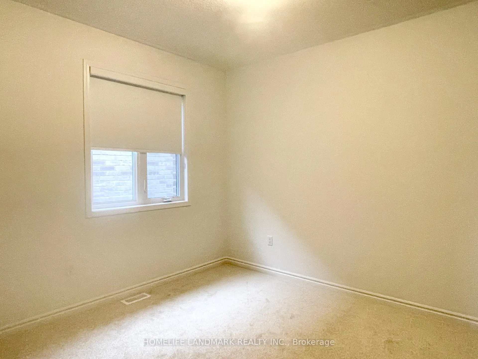 Photo 23 of 74 Suzuki Street, Barrie, Painswick South — HOMEH