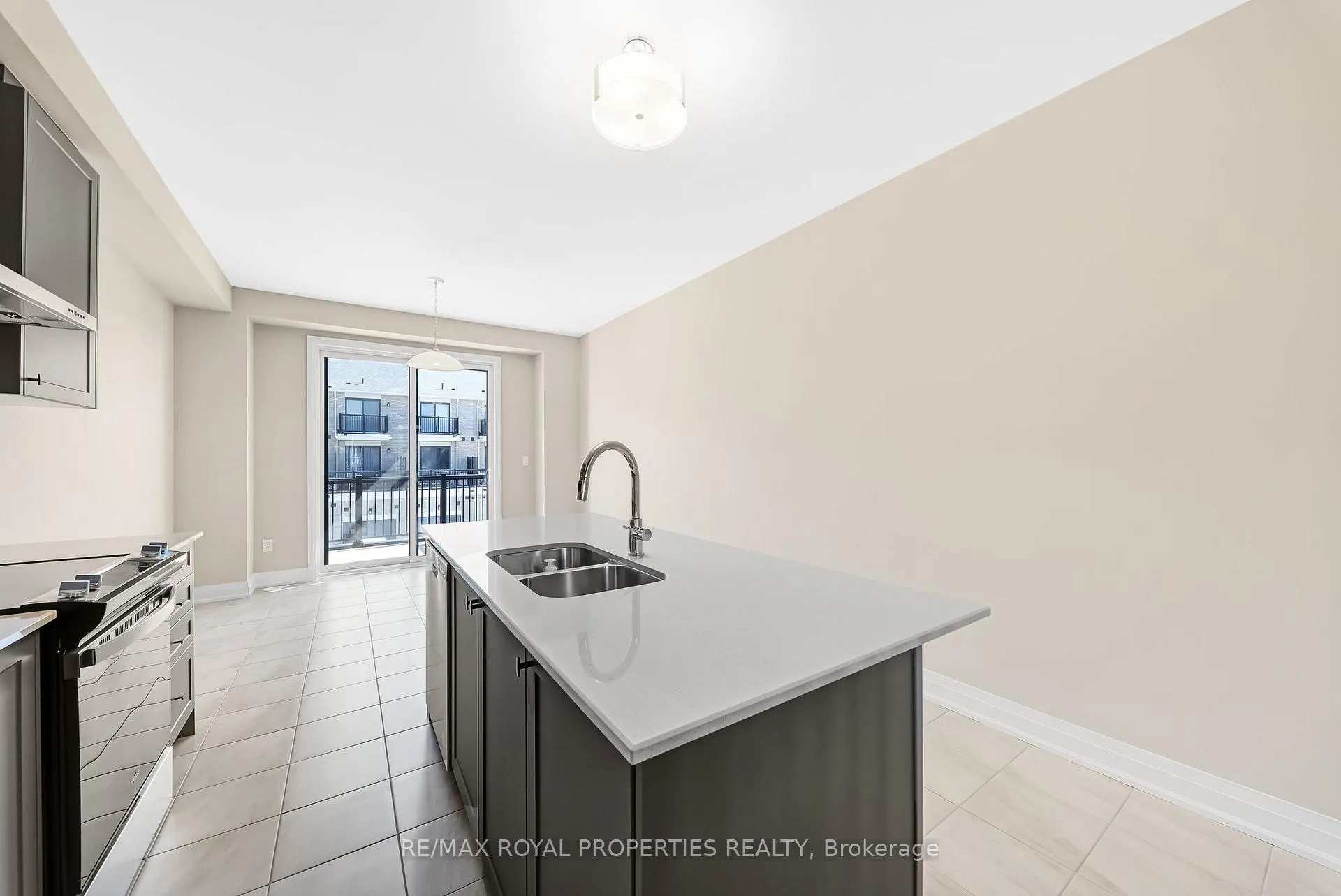 Photo 15 of 2831 Whites Road, Pickering, Rural Pickering — HOMEH