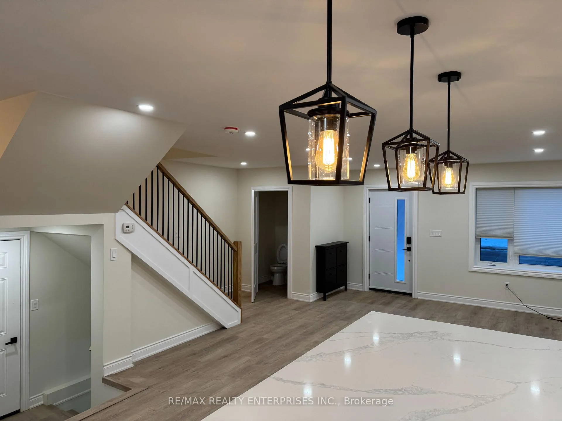 Photo 7 of 27 Seven Oaks Drive, Hamilton, Hill Park — HOMEH