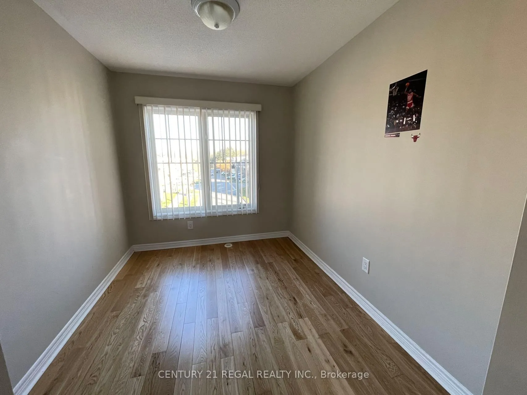 Photo 9 of 306 Delray Drive, Markham, Greensborough — HOMEH