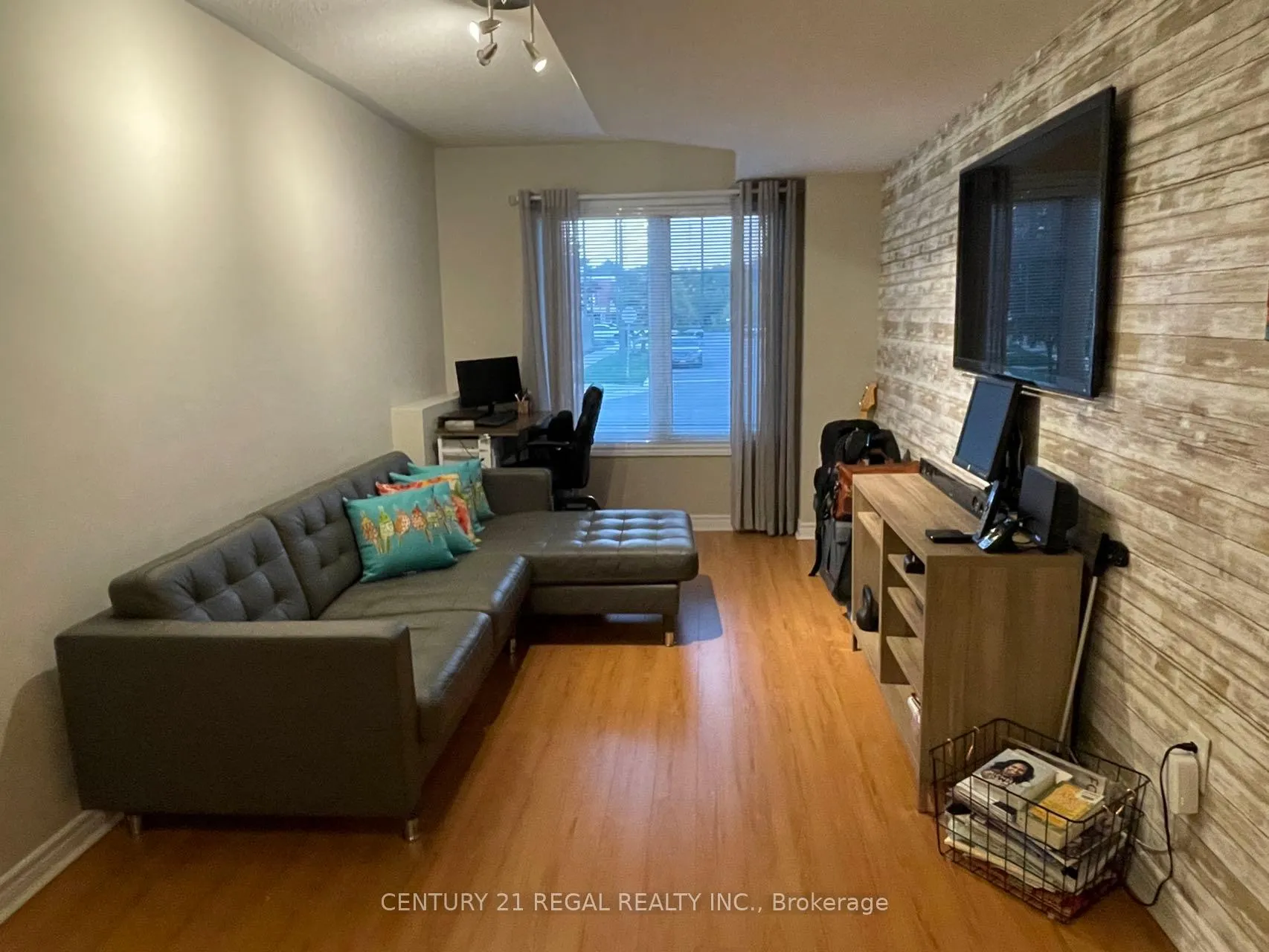 Photo 14 of 306 Delray Drive, Markham, Greensborough — HOMEH