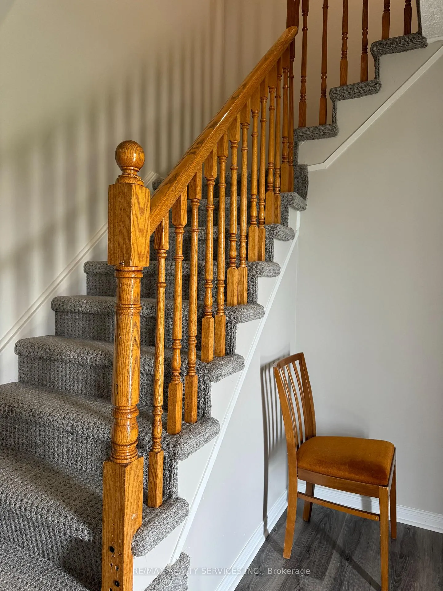 Photo 7 of 2 Wildercroft Avenue, Brampton, Brampton North — HOMEH