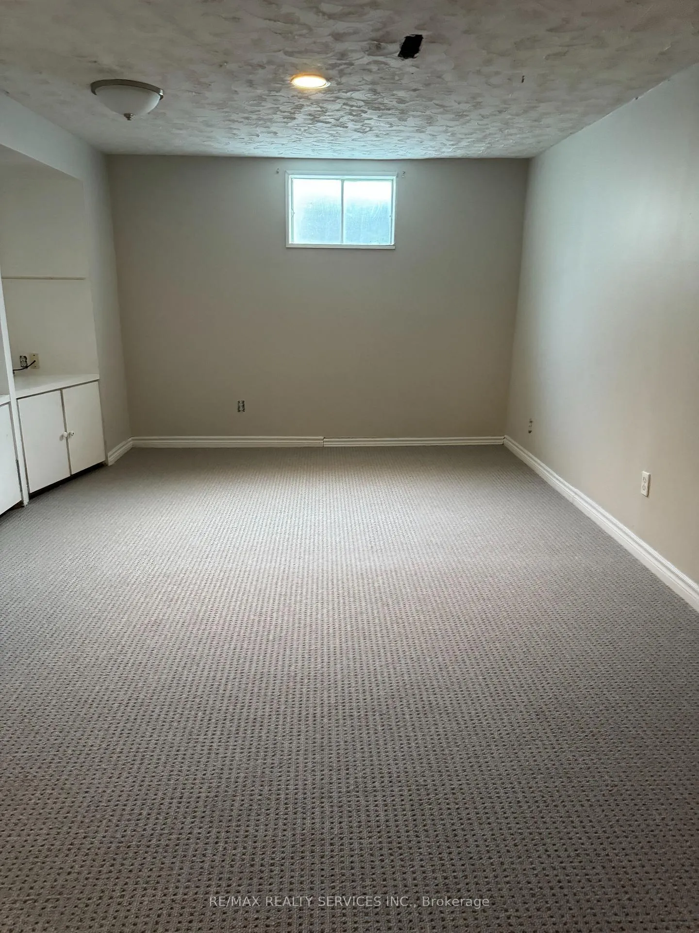 Photo 13 of 2 Wildercroft Avenue, Brampton, Brampton North — HOMEH