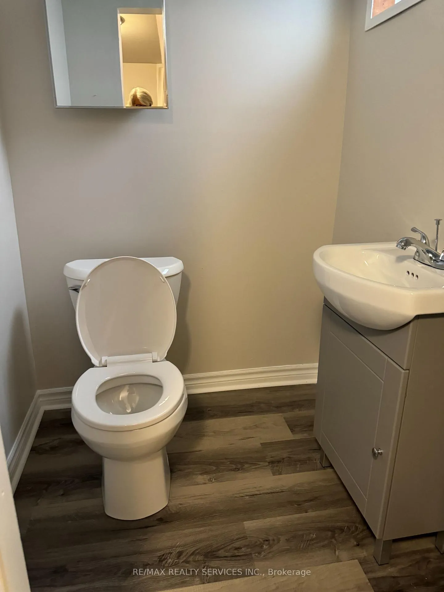 Photo 14 of 2 Wildercroft Avenue, Brampton, Brampton North — HOMEH