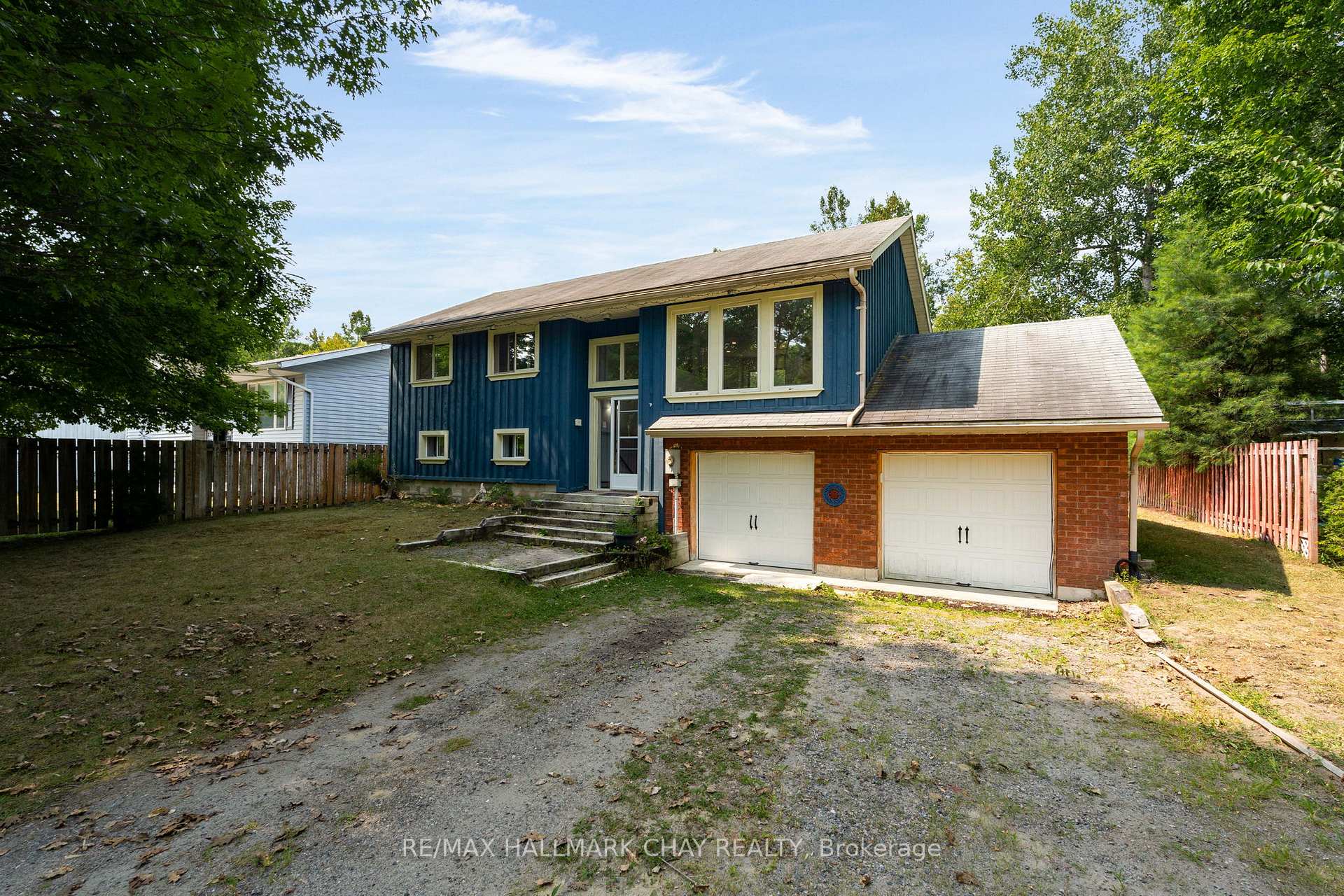 Photo 2 of 235 Revell Street, Gravenhurst, Muskoka (S) — HOMEH