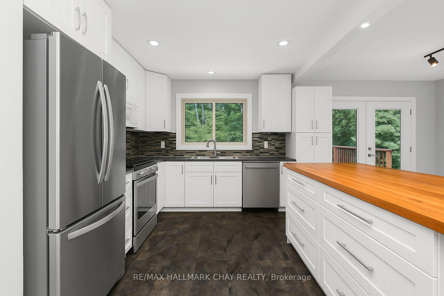 Photo 10 of 235 Revell Street, Gravenhurst, Muskoka (S) — HOMEH