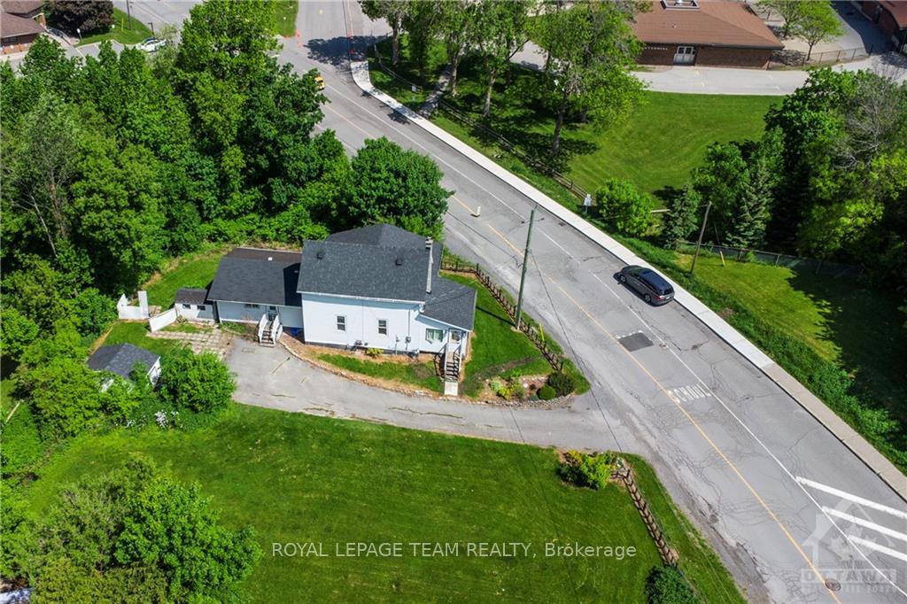 Photo 8 of 105 Langstaff Drive, Ottawa, Carp — HOMEH