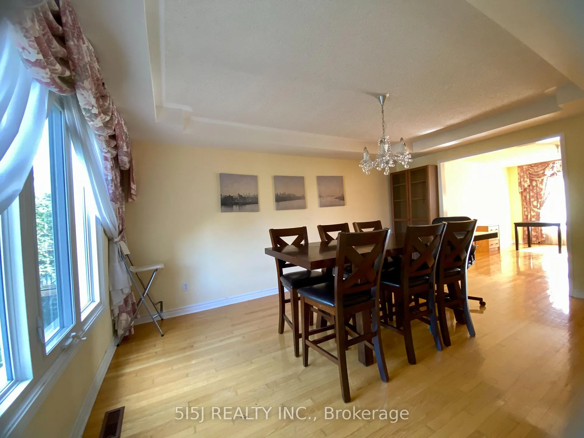 Photo 5 of 45 Turnberry Crescent, Markham, Unionville — HOMEH
