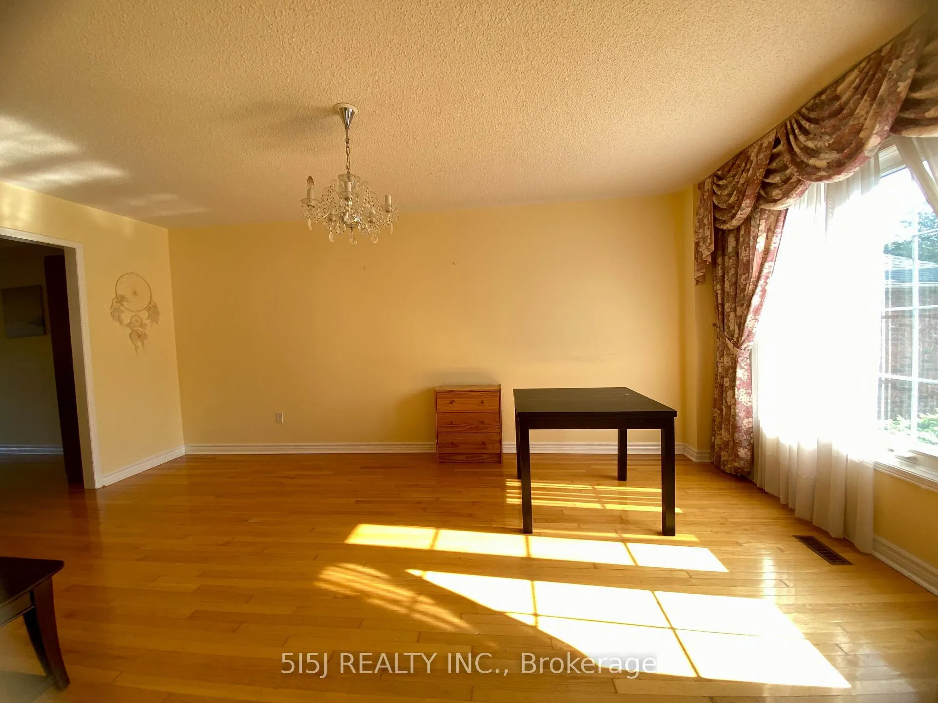 Photo 8 of 45 Turnberry Crescent, Markham, Unionville — HOMEH
