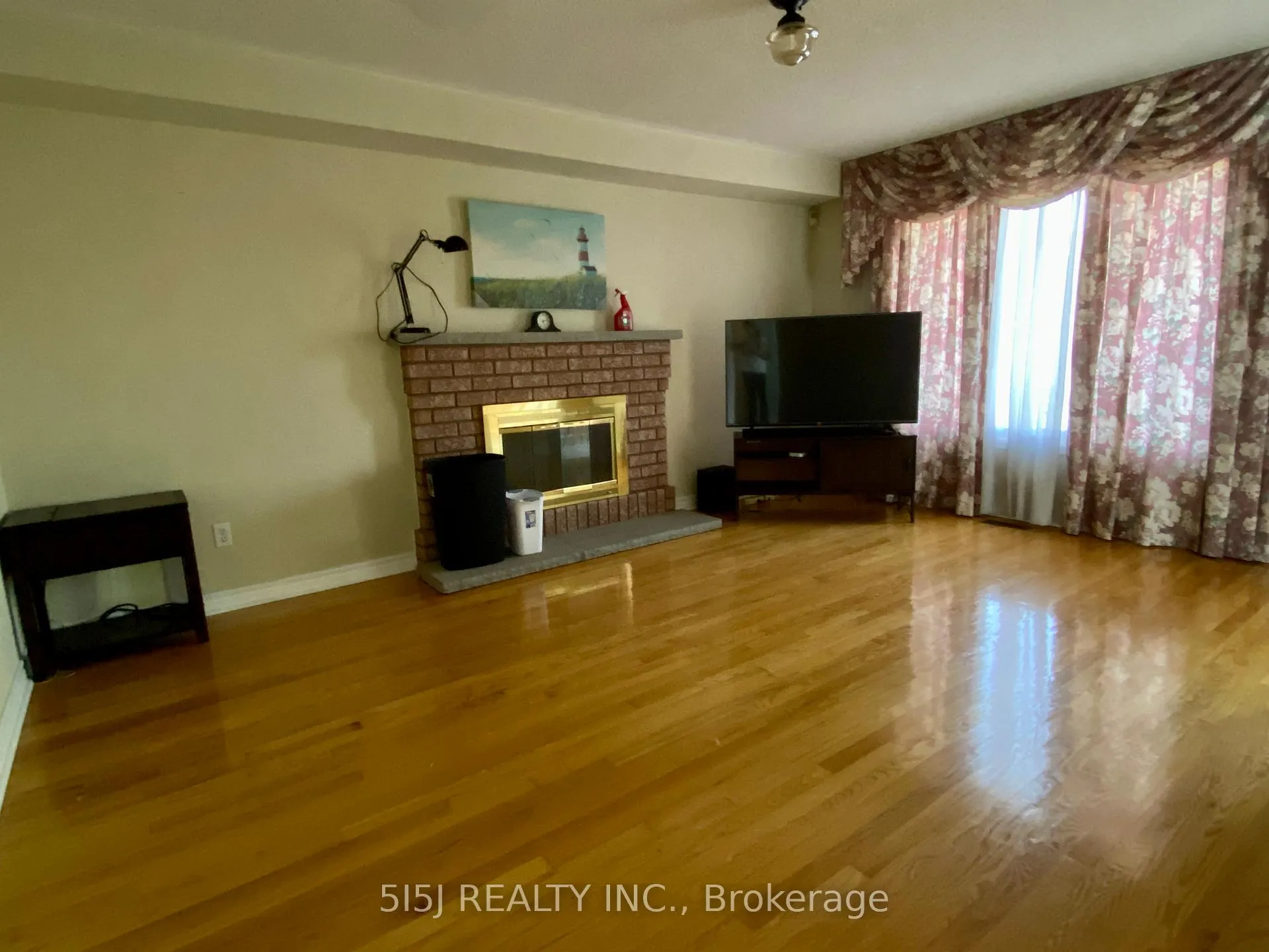 Photo 9 of 45 Turnberry Crescent, Markham, Unionville — HOMEH