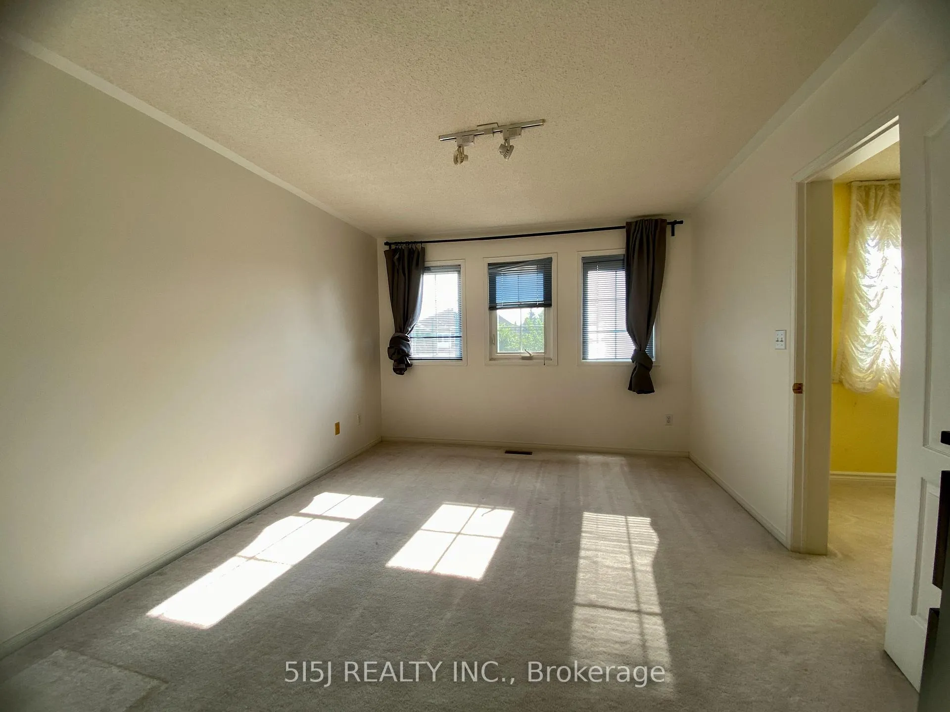 Photo 19 of 45 Turnberry Crescent, Markham, Unionville — HOMEH