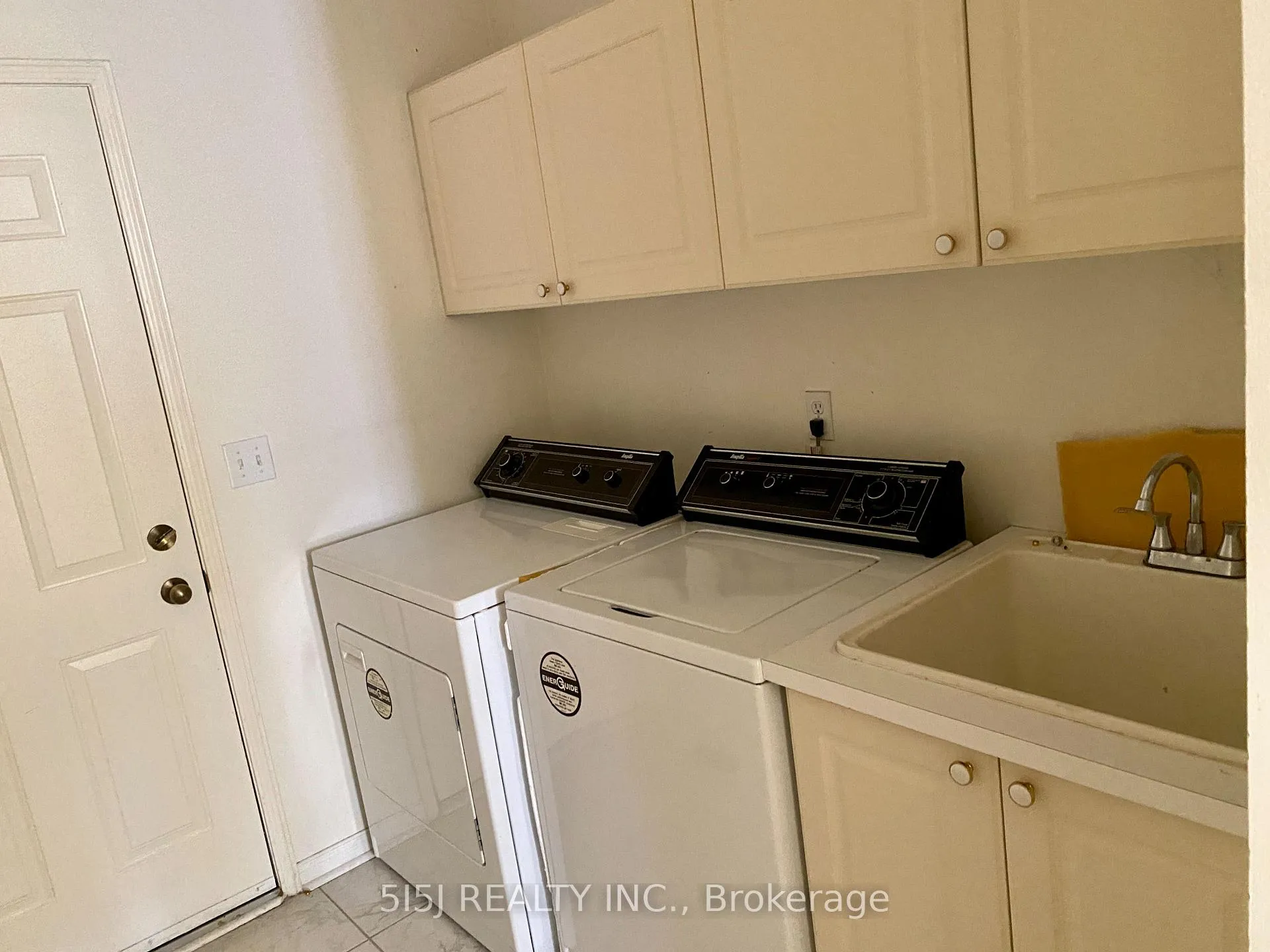 Photo 21 of 45 Turnberry Crescent, Markham, Unionville — HOMEH