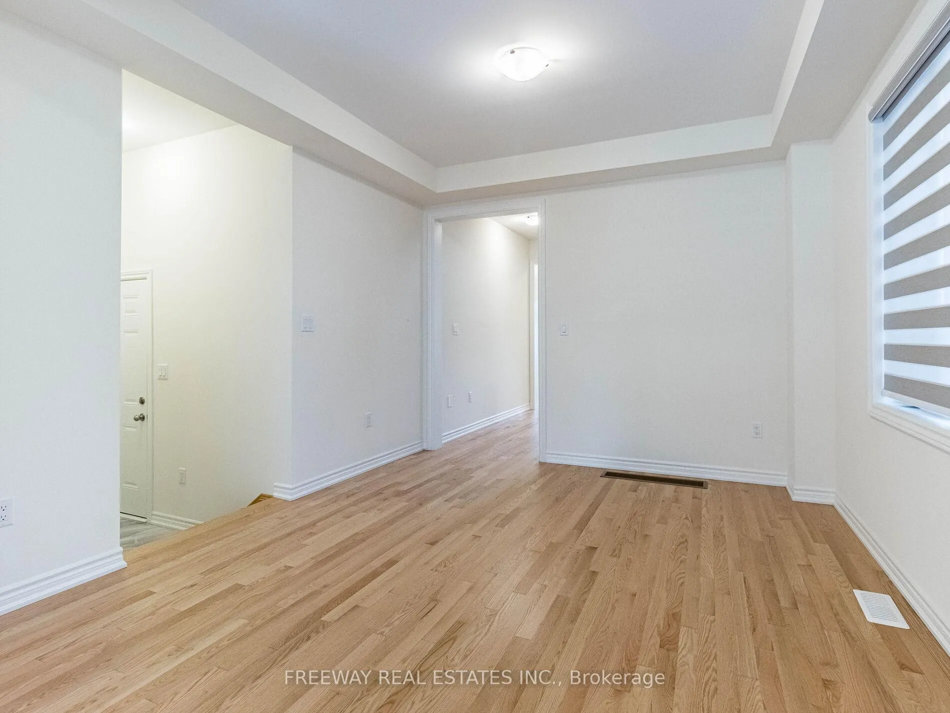 Photo 14 of 36 Sapwood Crescent, Brampton, Snelgrove — HOMEH
