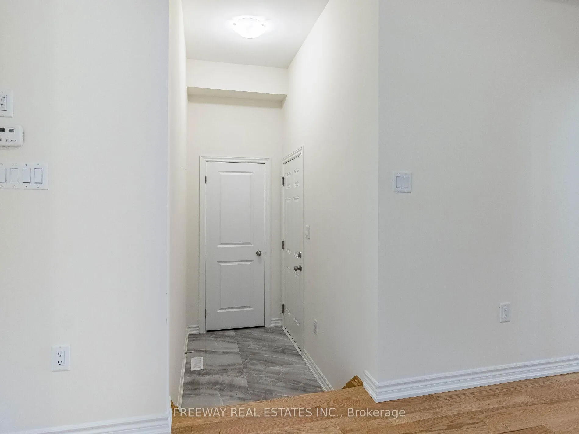 Photo 15 of 36 Sapwood Crescent, Brampton, Snelgrove — HOMEH