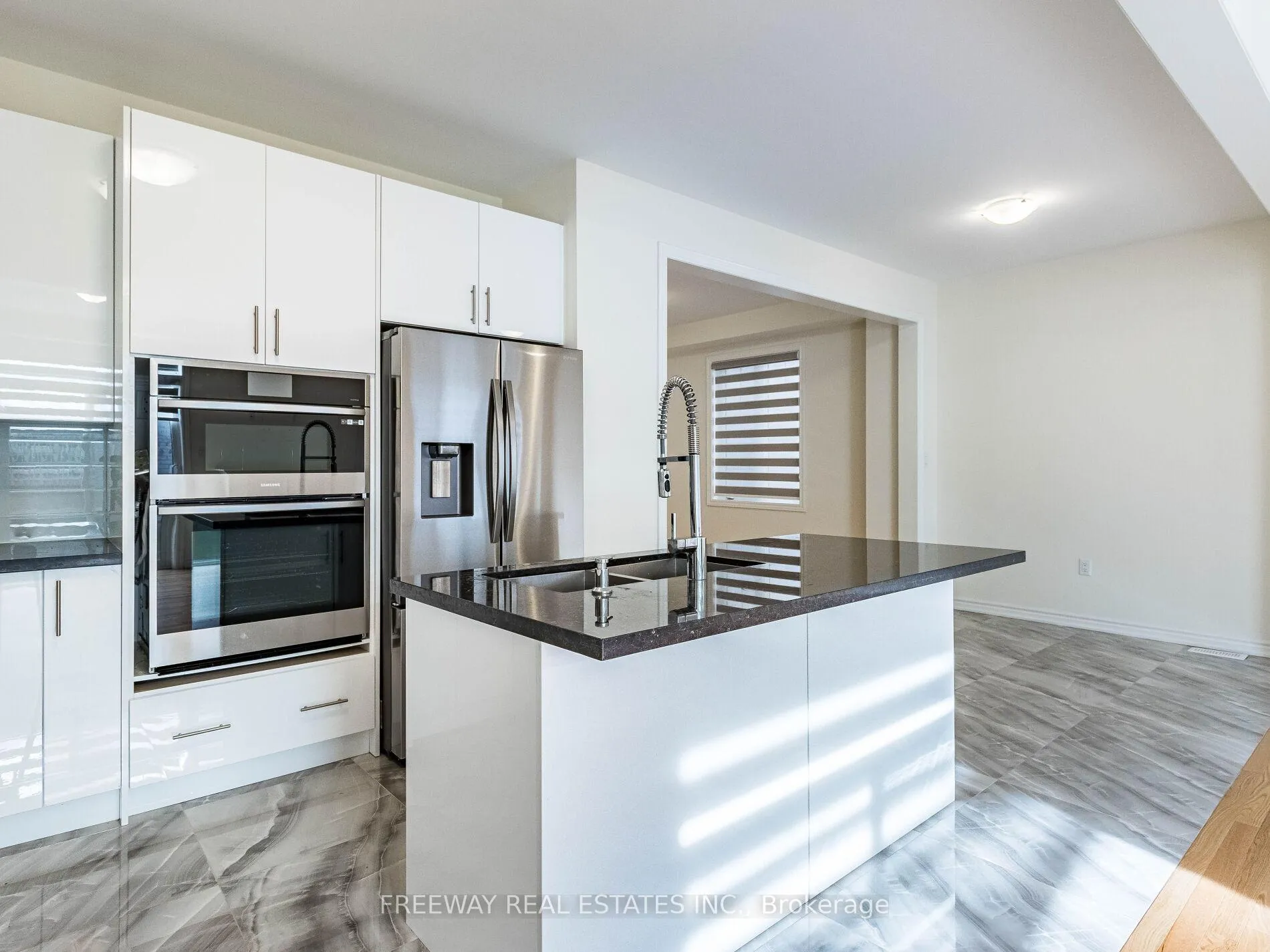 Photo 23 of 36 Sapwood Crescent, Brampton, Snelgrove — HOMEH