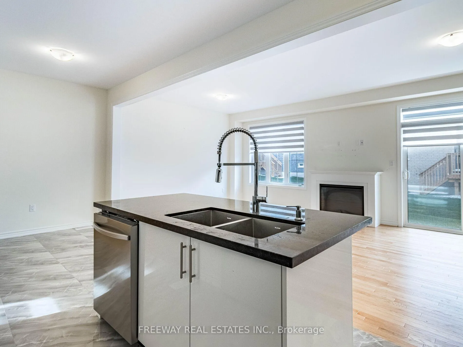 Photo 25 of 36 Sapwood Crescent, Brampton, Snelgrove — HOMEH