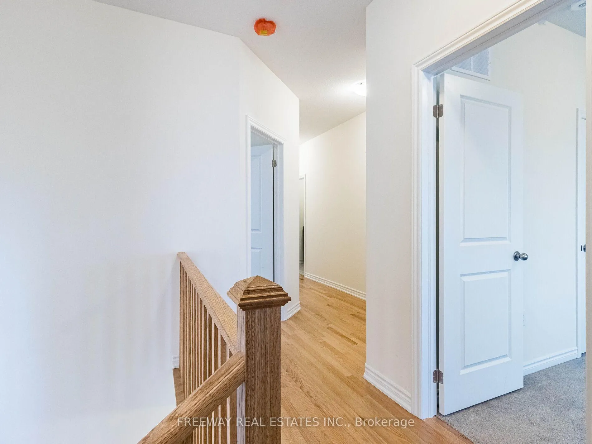 Photo 34 of 36 Sapwood Crescent, Brampton, Snelgrove — HOMEH
