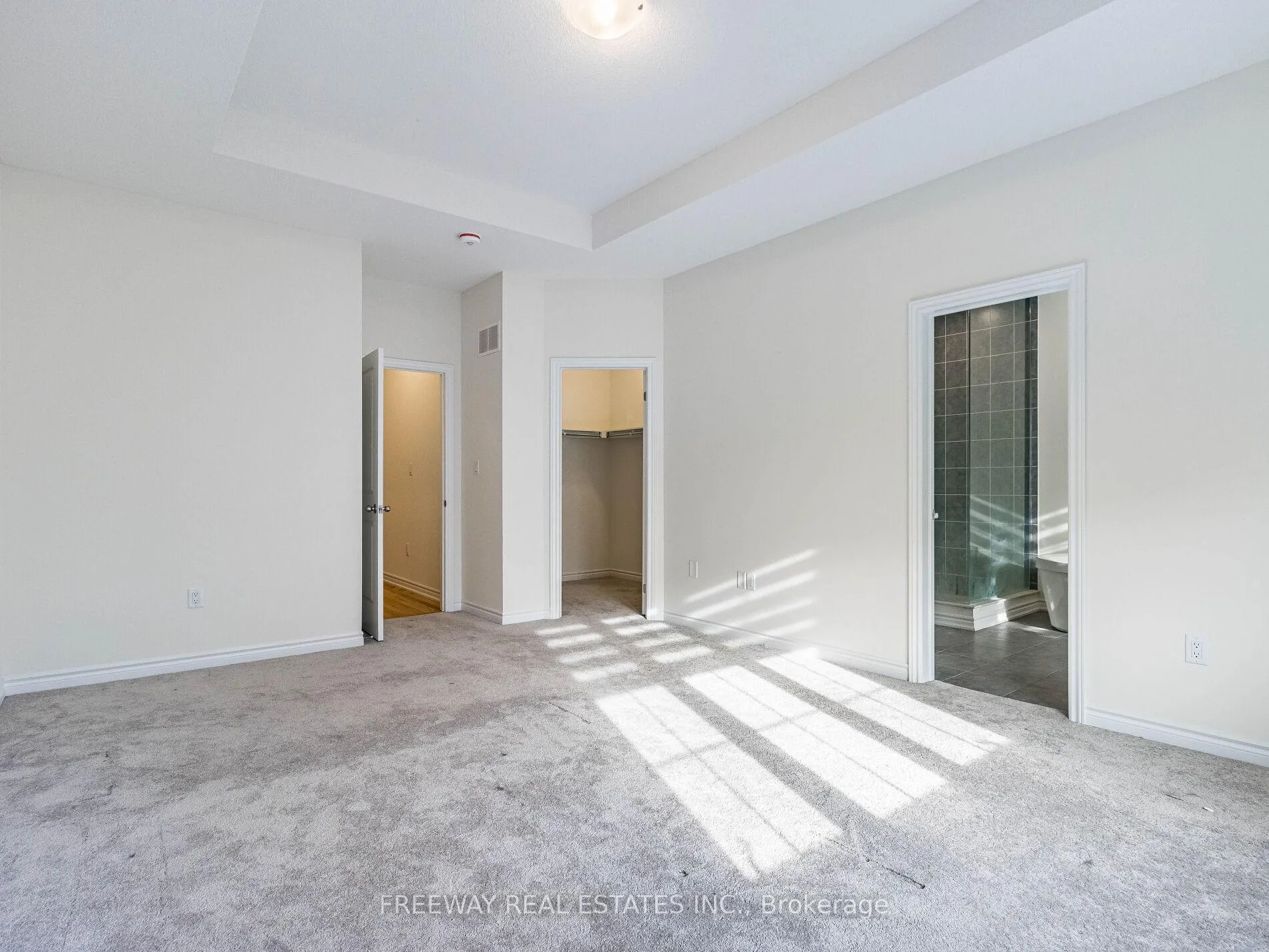 Photo 44 of 36 Sapwood Crescent, Brampton, Snelgrove — HOMEH
