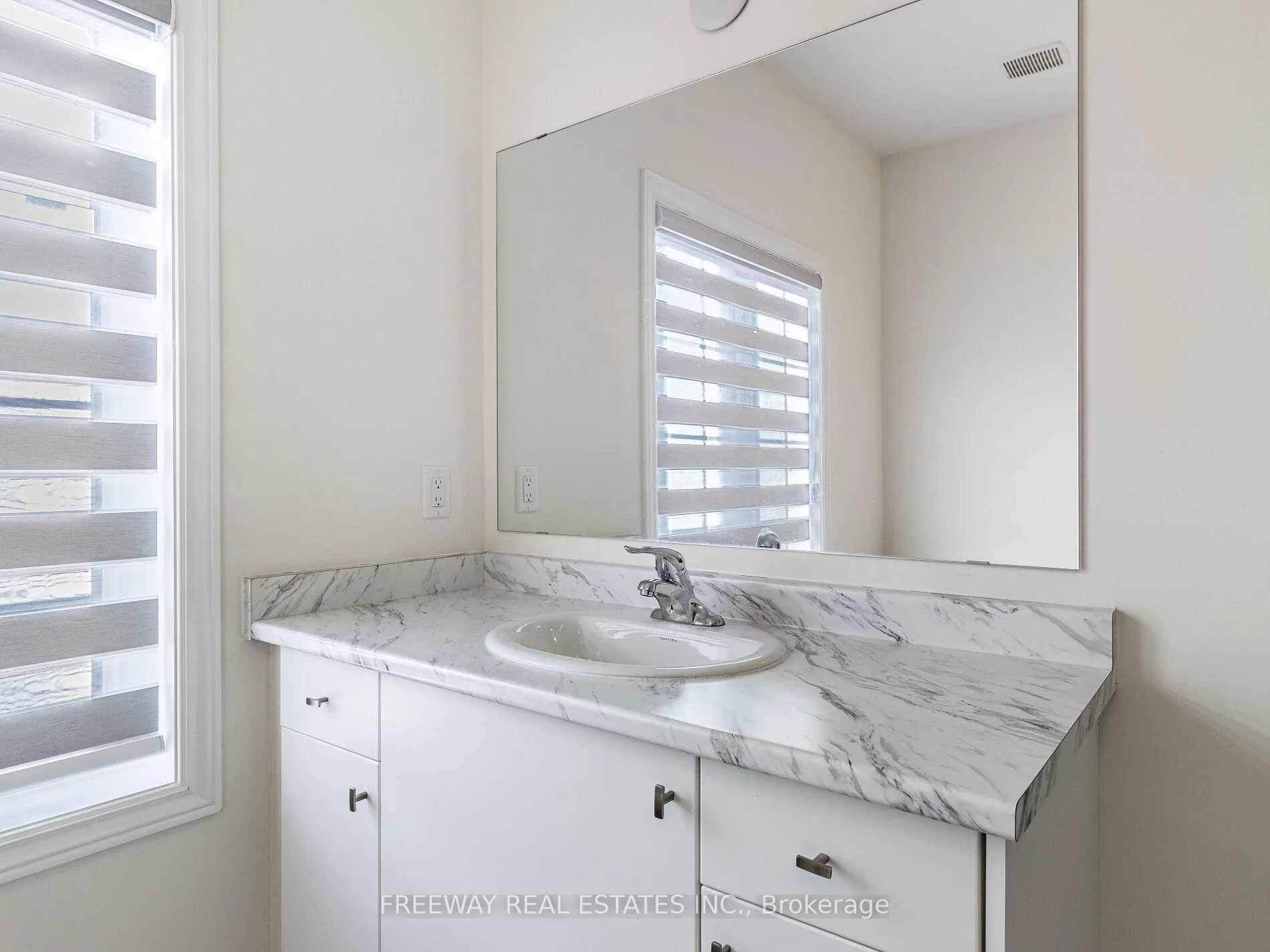 Photo 48 of 36 Sapwood Crescent, Brampton, Snelgrove — HOMEH