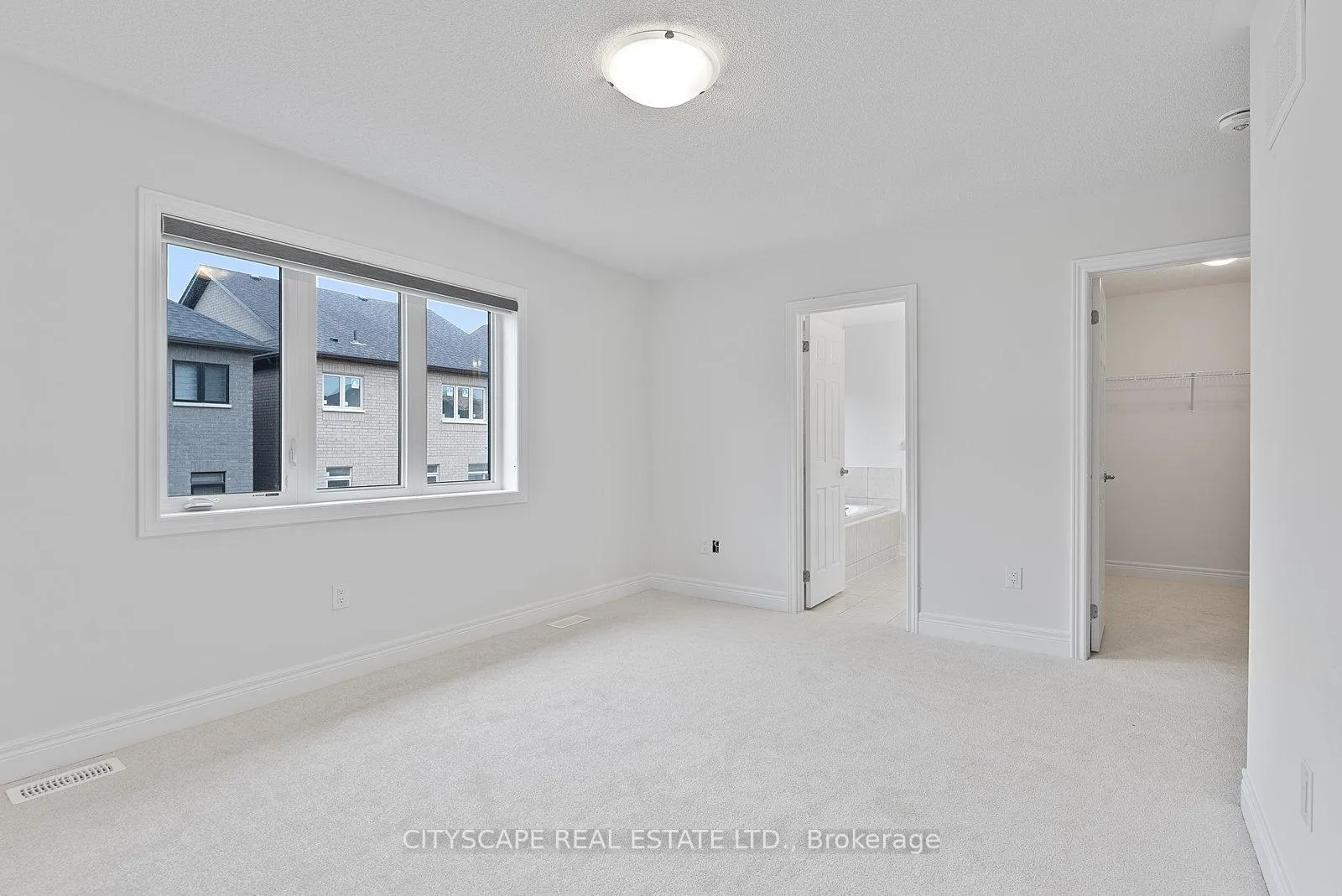 Photo 11 of 90 Claremont Drive, Brampton, Sandringham-Wellington North — HOMEH