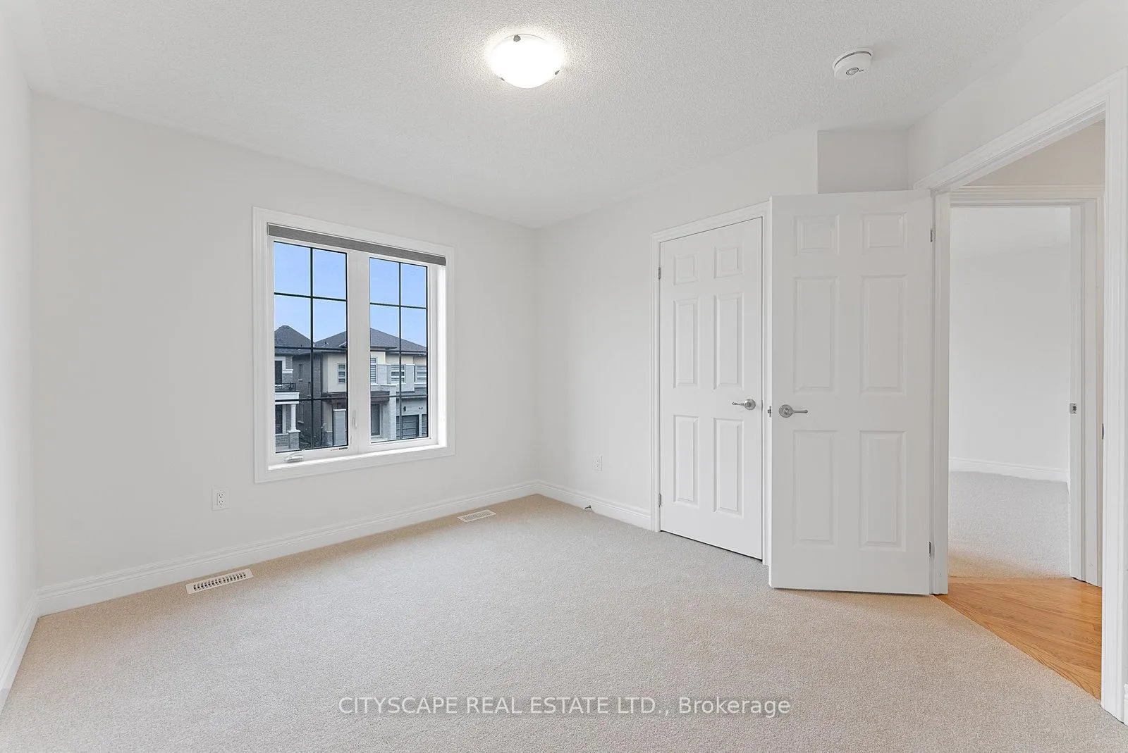 Photo 17 of 90 Claremont Drive, Brampton, Sandringham-Wellington North — HOMEH