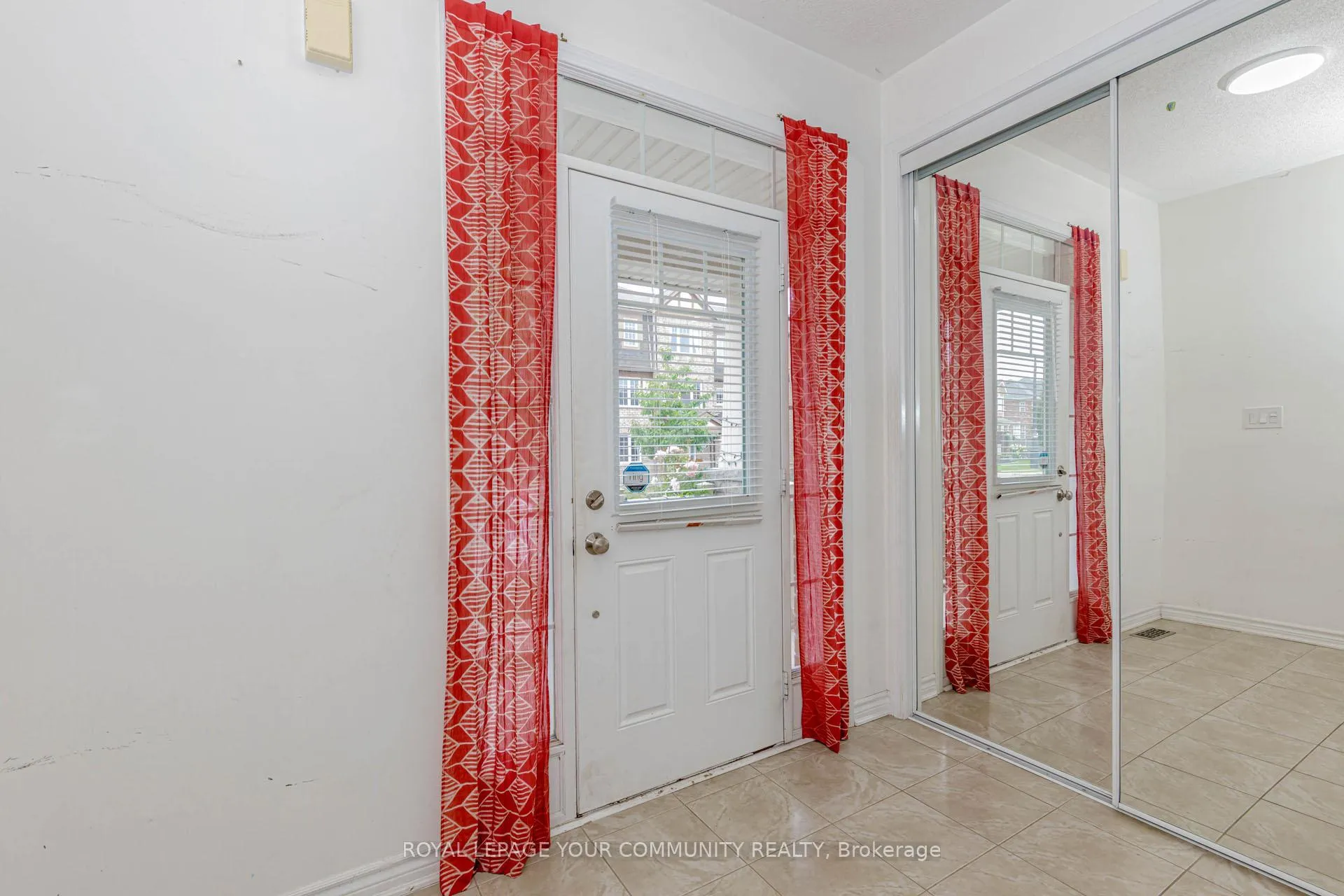 Photo 4 of 13 Allium Road, Brampton, Northwest Brampton — HOMEH