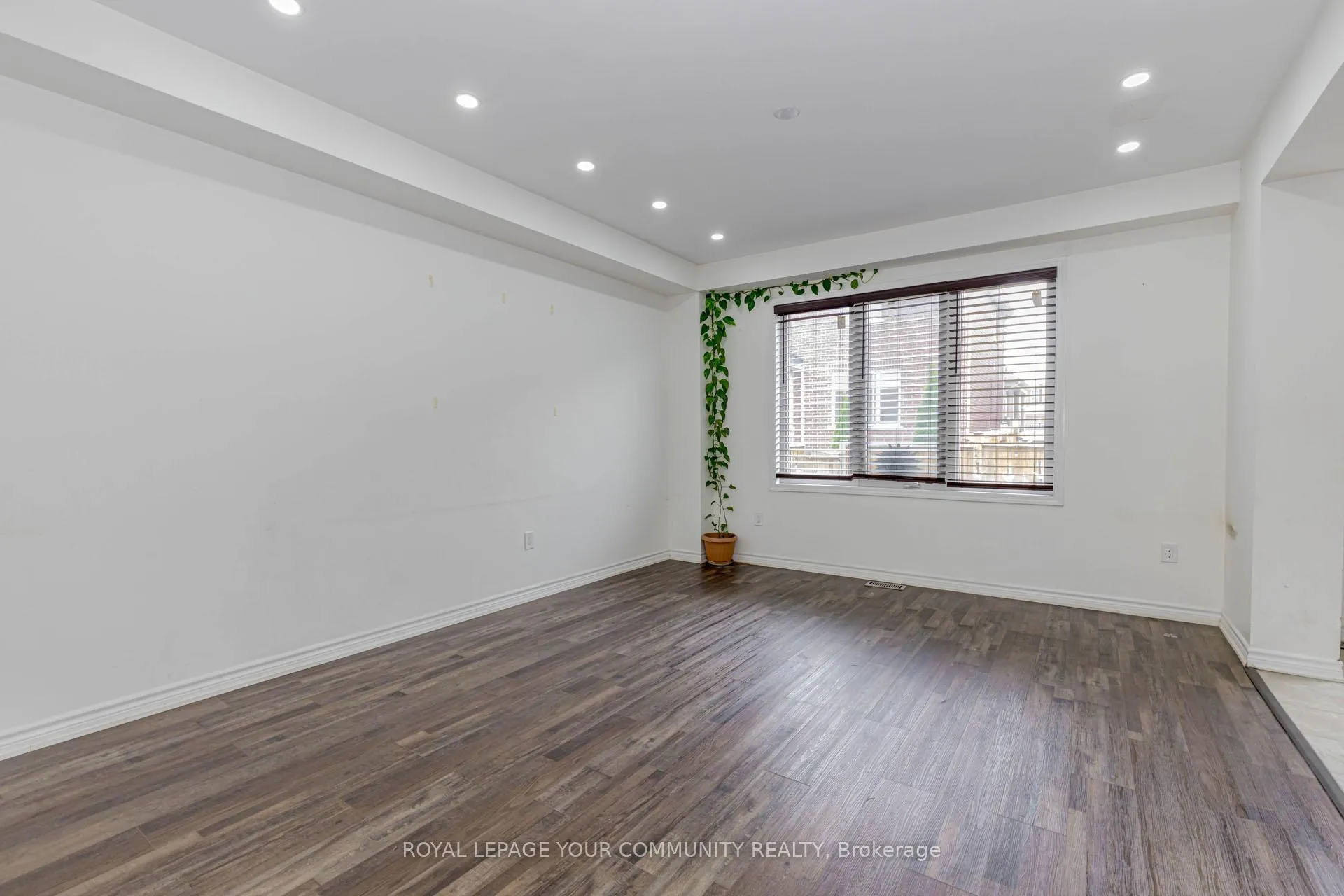 Photo 10 of 13 Allium Road, Brampton, Northwest Brampton — HOMEH