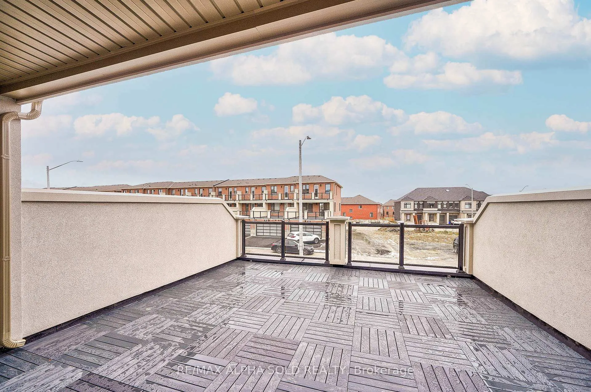 Photo 16 of Unit Upper, 85 Mumbai Drive, Markham, Middlefield — HOMEH