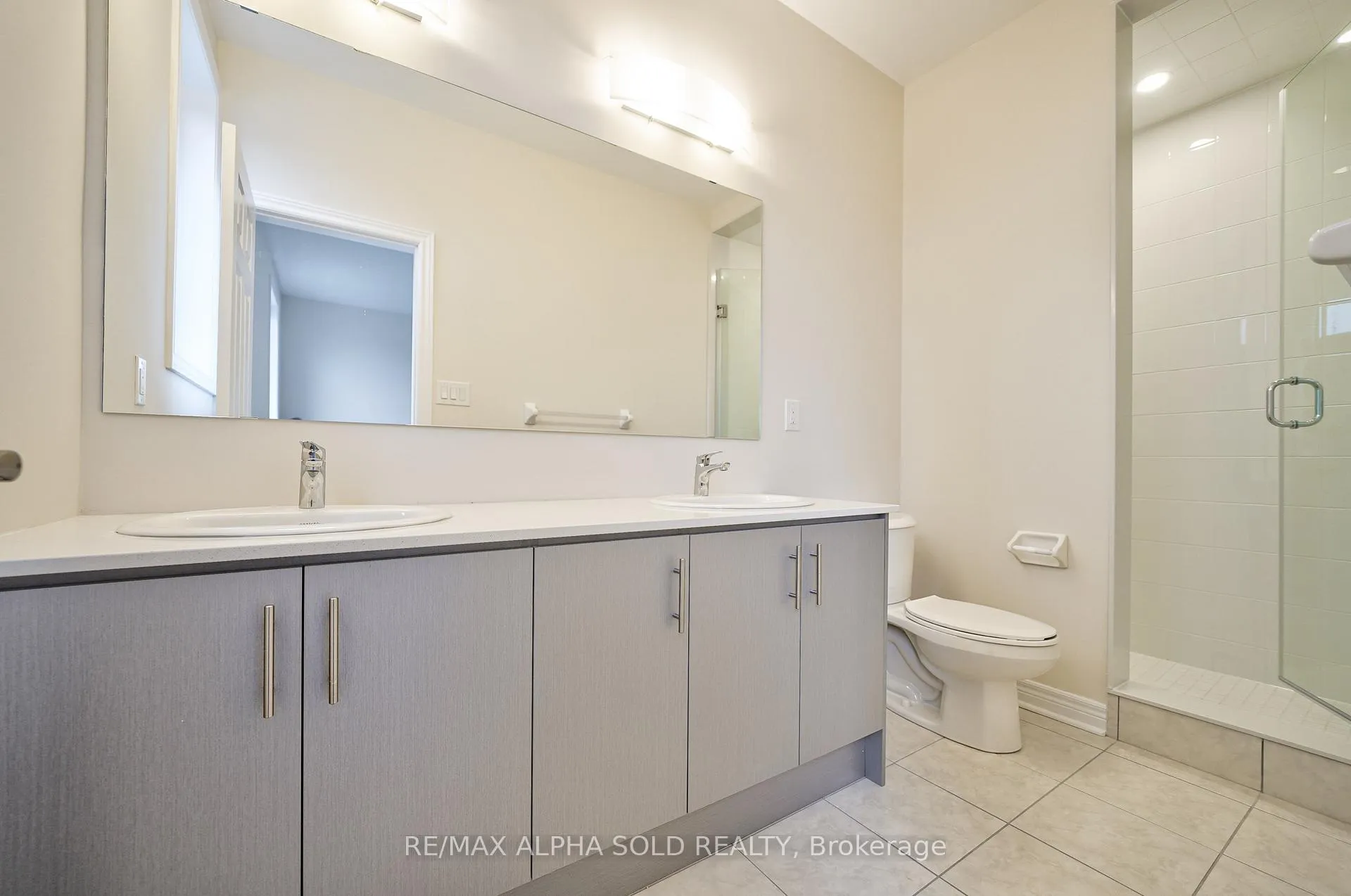 Photo 23 of Unit Upper, 85 Mumbai Drive, Markham, Middlefield — HOMEH