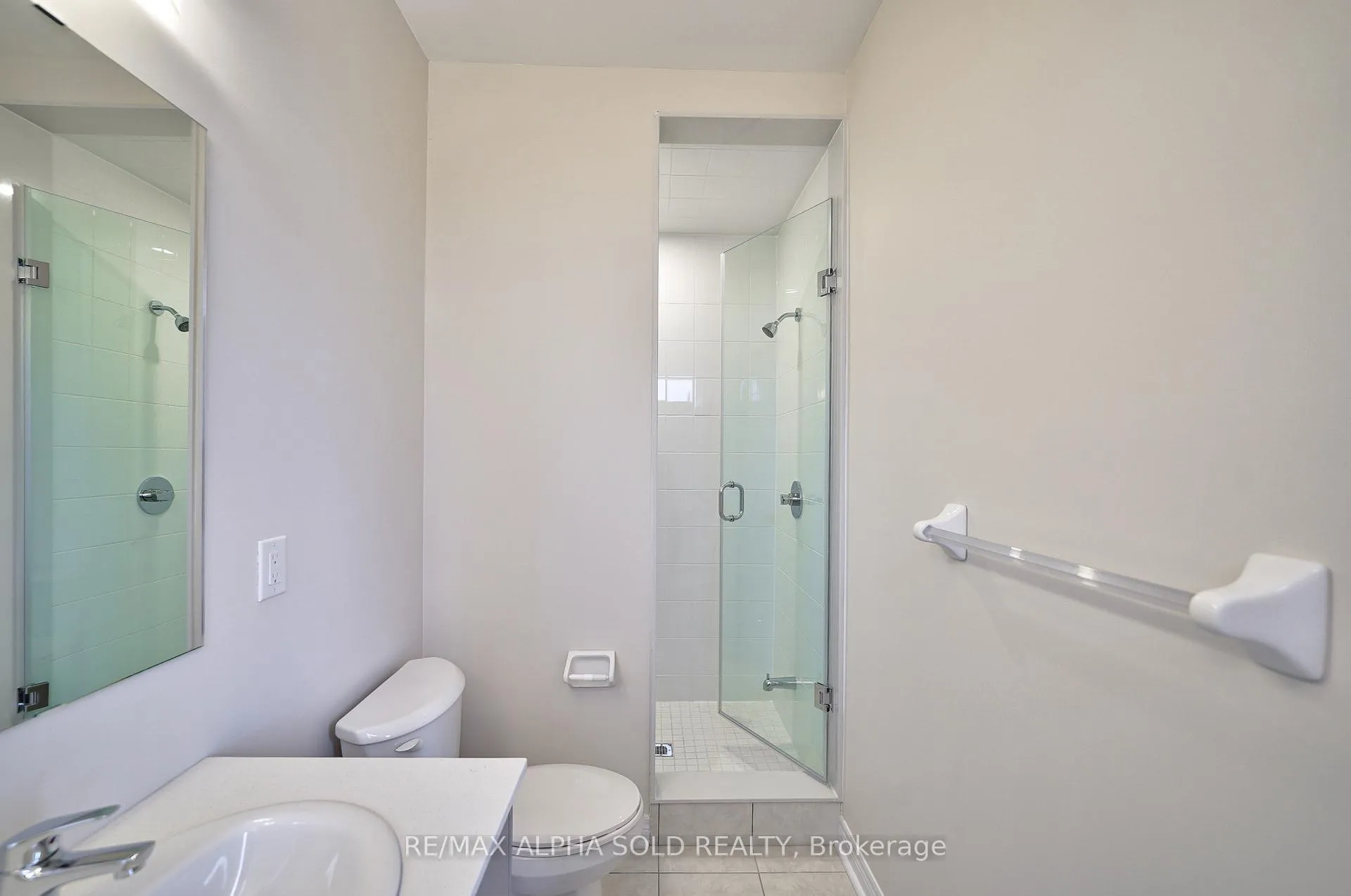 Photo 24 of Unit Upper, 85 Mumbai Drive, Markham, Middlefield — HOMEH