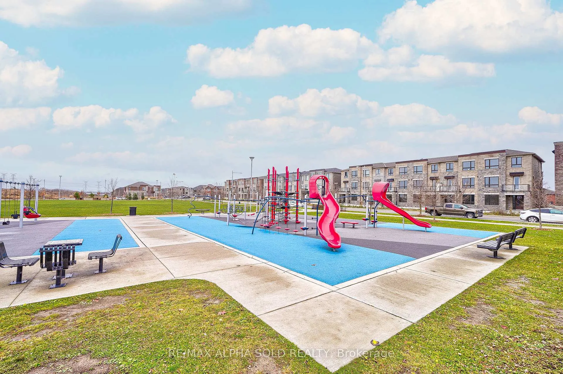 Photo 33 of Unit Upper, 85 Mumbai Drive, Markham, Middlefield — HOMEH