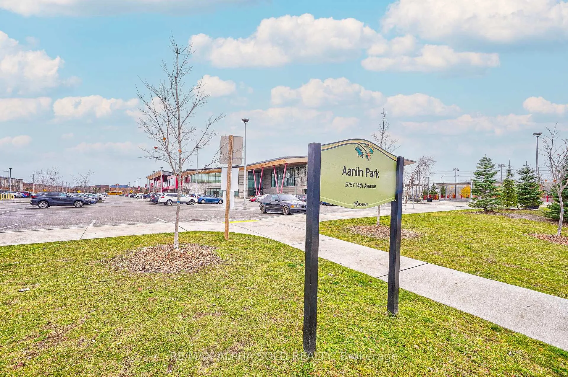 Photo 36 of Unit Upper, 85 Mumbai Drive, Markham, Middlefield — HOMEH