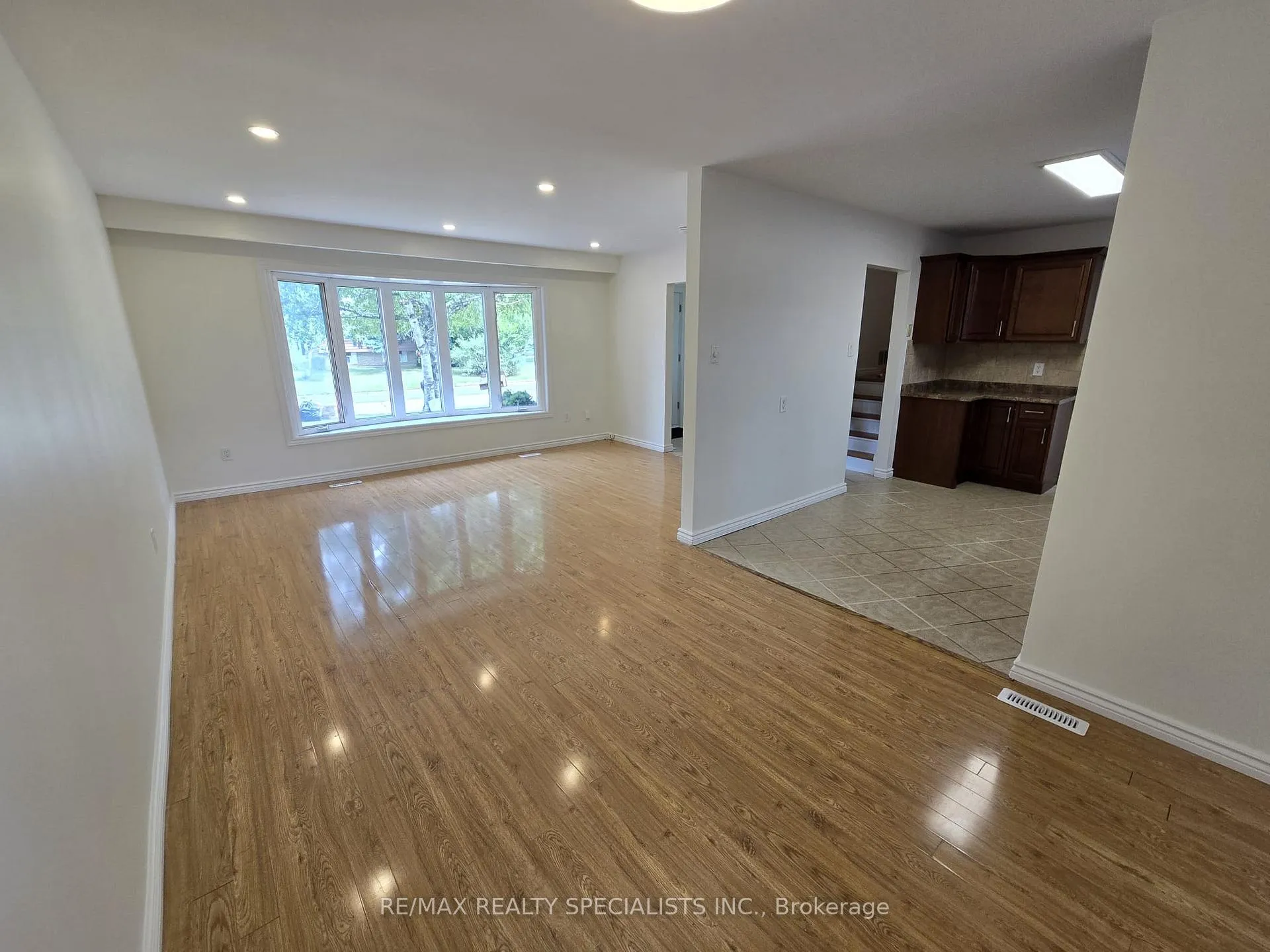 Photo 4 of 2 Grovetree Place, Brampton, Northgate — HOMEH
