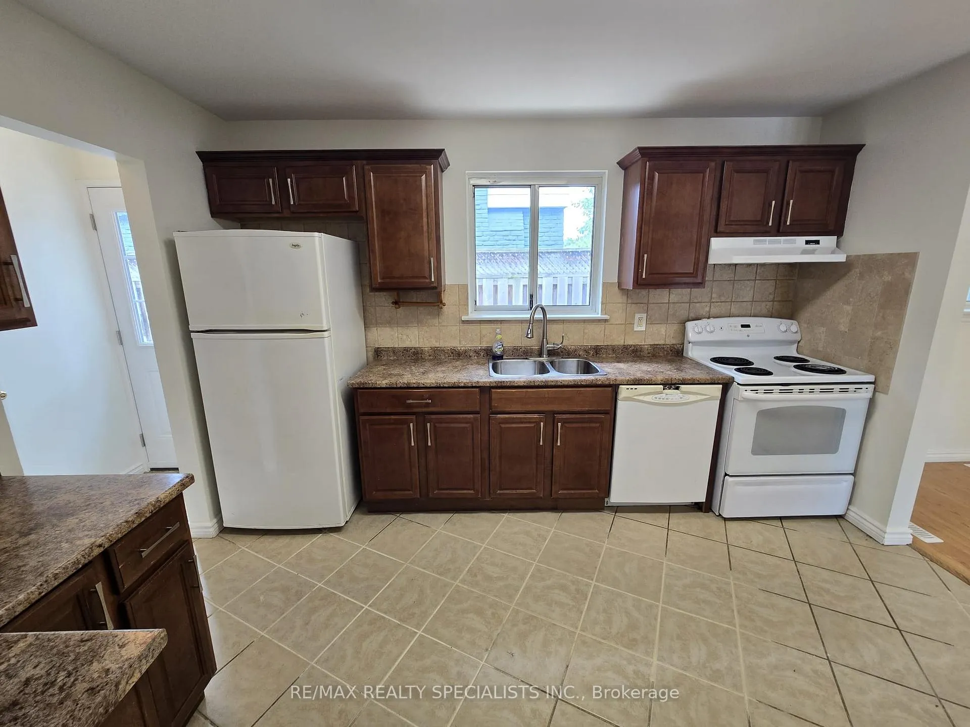 Photo 6 of 2 Grovetree Place, Brampton, Northgate — HOMEH