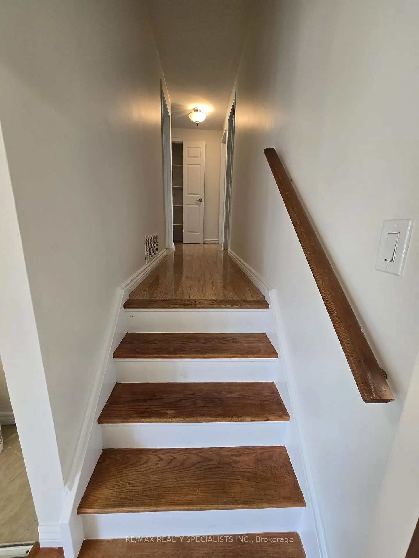 Photo 7 of 2 Grovetree Place, Brampton, Northgate — HOMEH