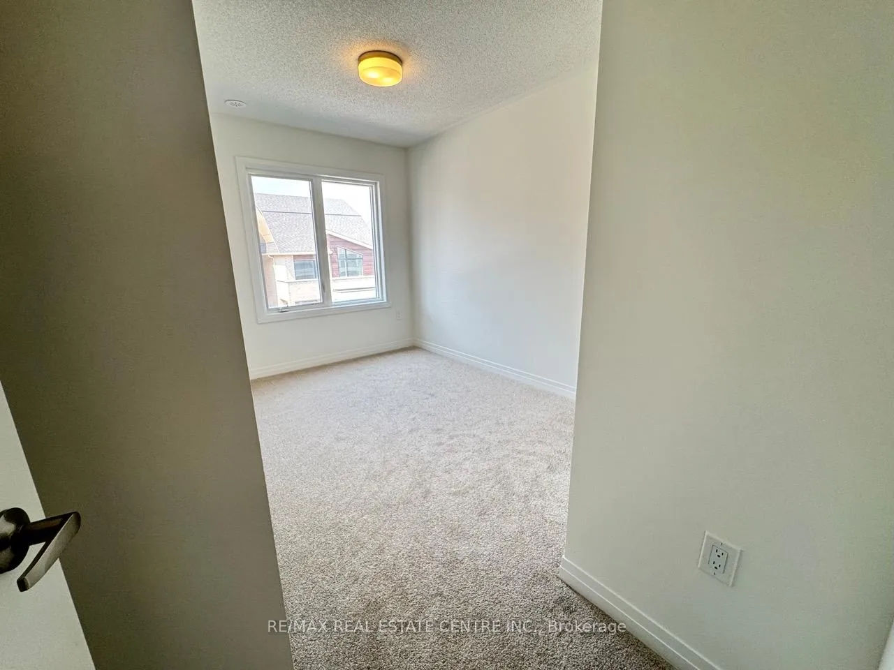 Photo 19 of 9 Kings Hill Drive, Brampton, Northwest Brampton — HOMEH