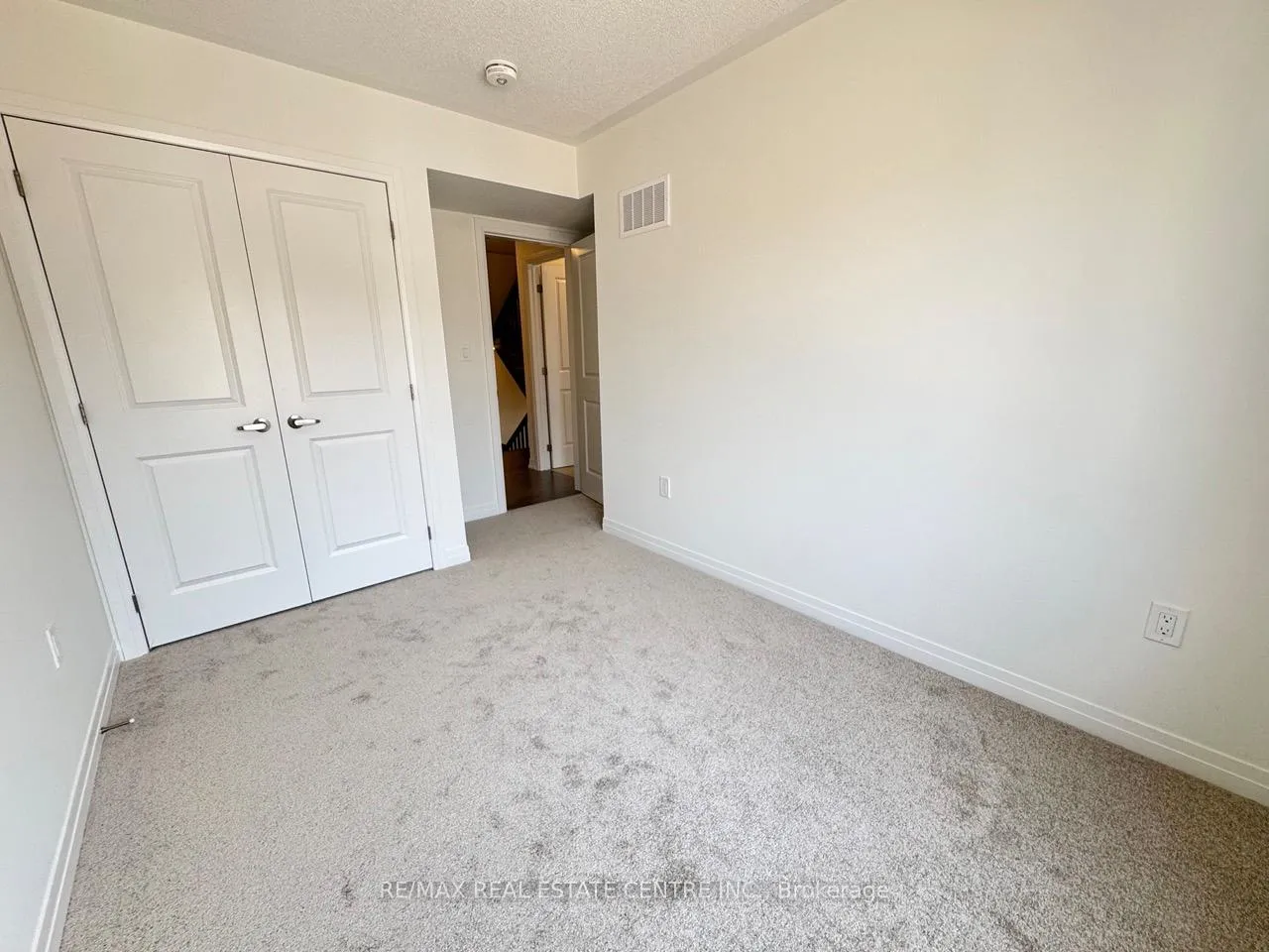 Photo 20 of 9 Kings Hill Drive, Brampton, Northwest Brampton — HOMEH