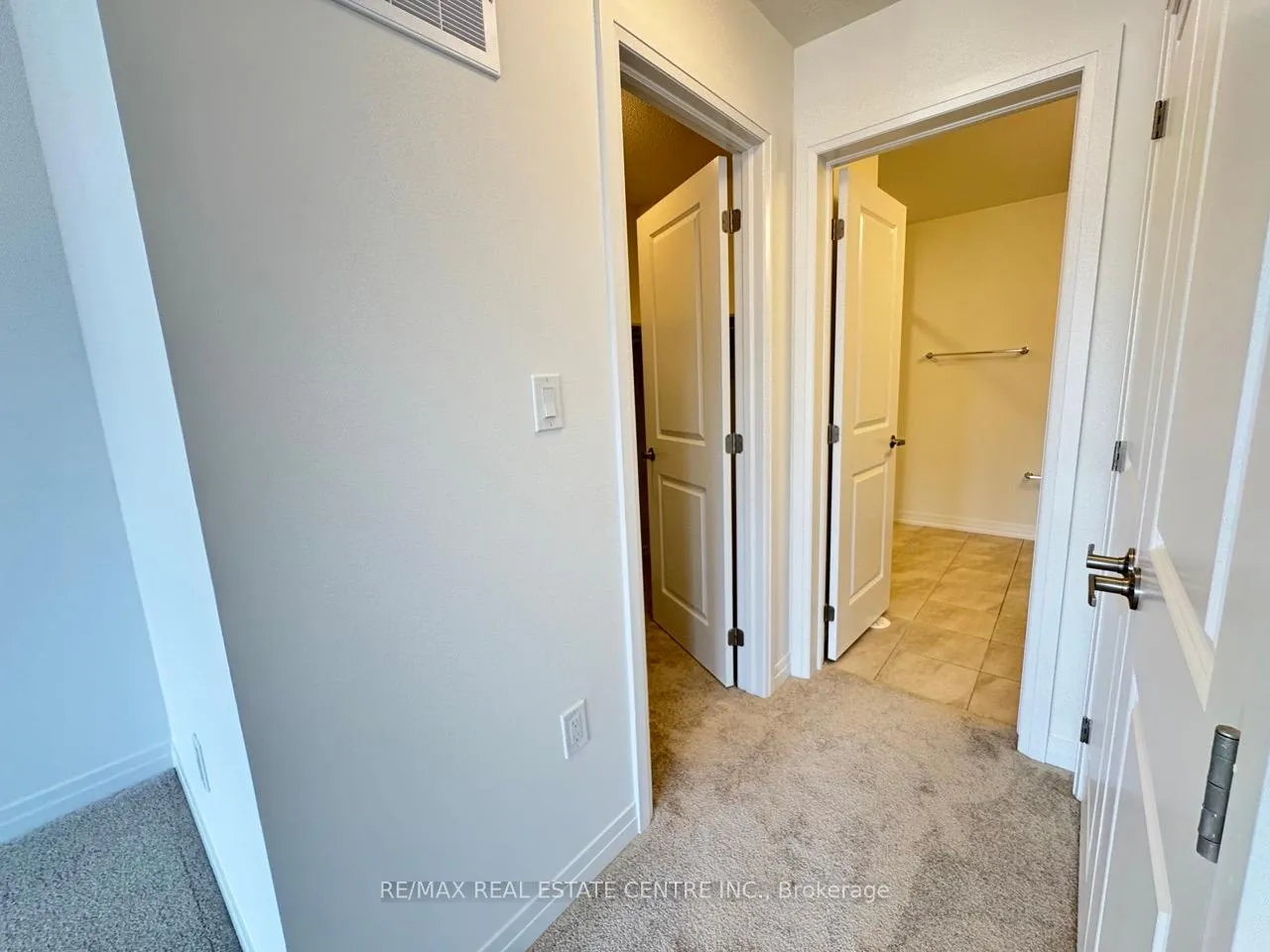 Photo 26 of 9 Kings Hill Drive, Brampton, Northwest Brampton — HOMEH