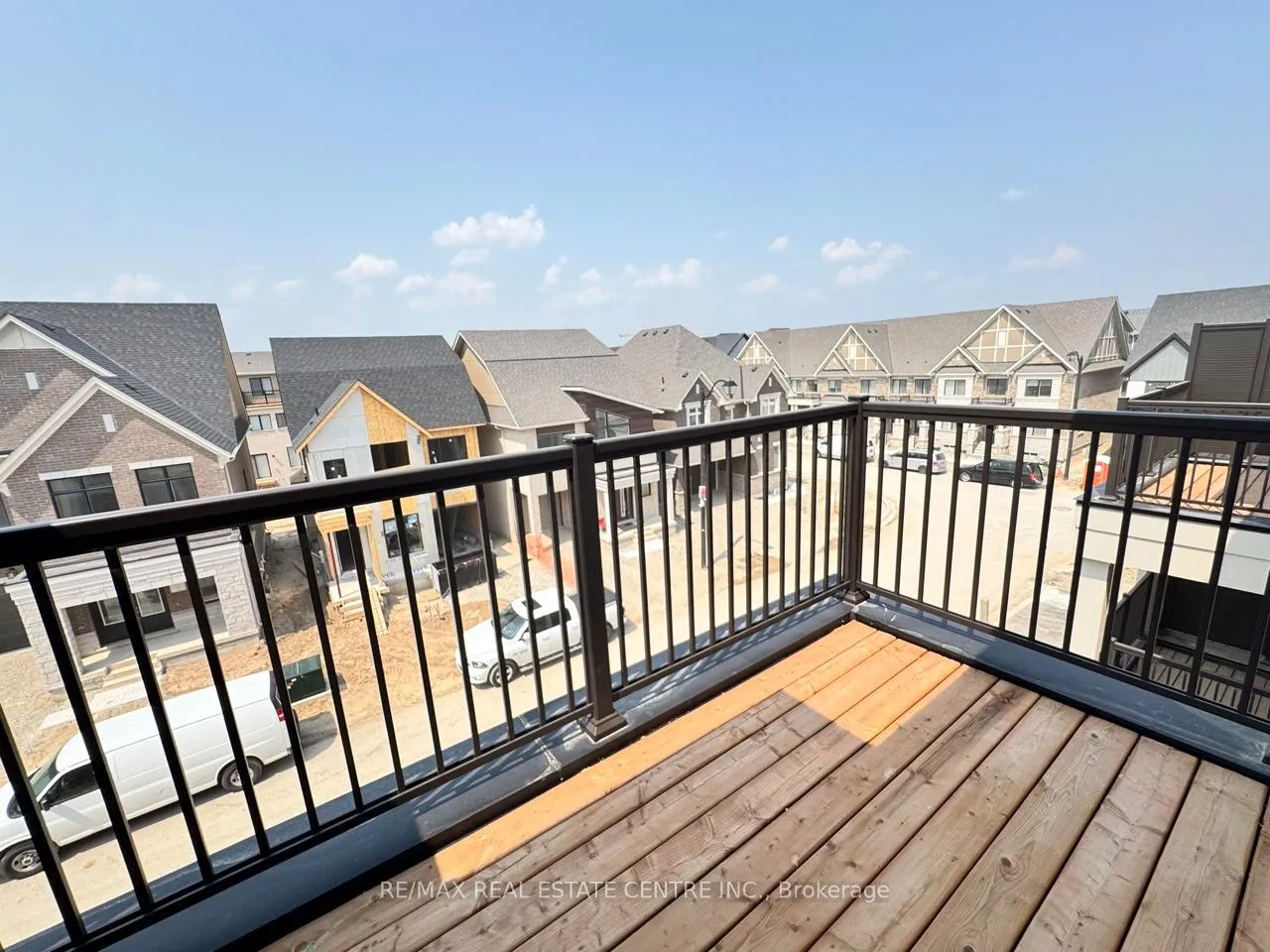 Photo 31 of 9 Kings Hill Drive, Brampton, Northwest Brampton — HOMEH