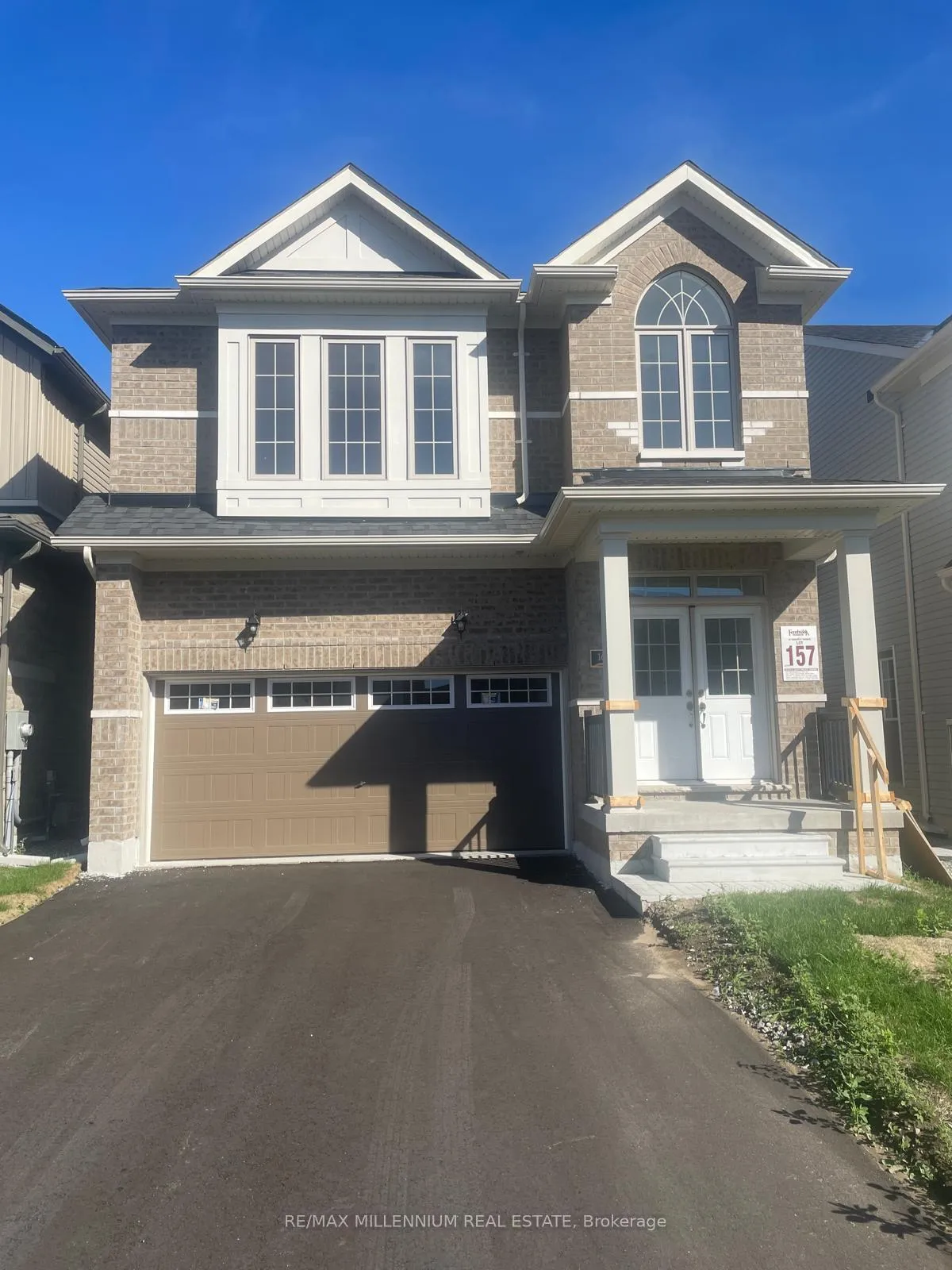 Front of 16 Tamworth Terrace