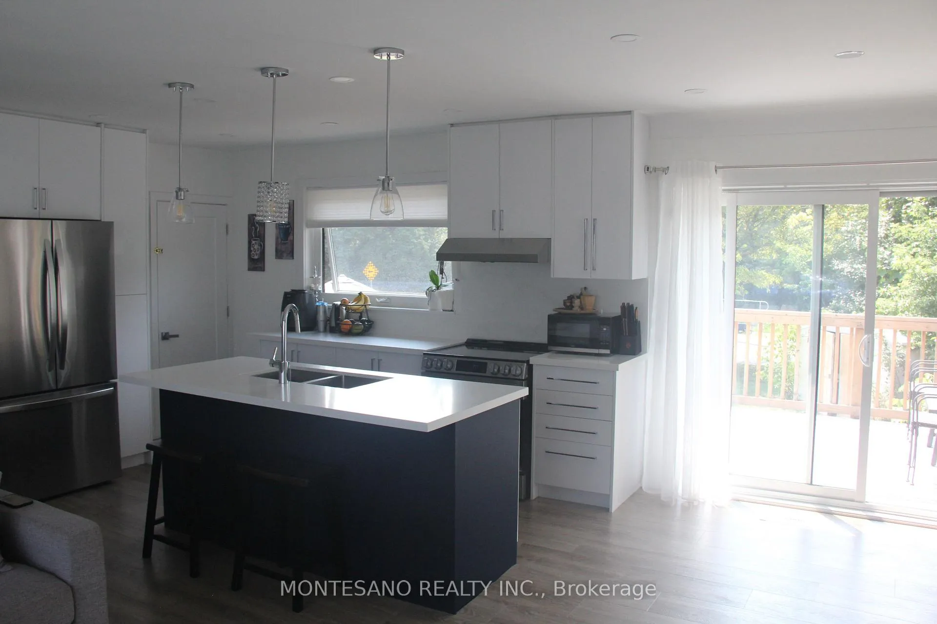 Photo 3 of 108 Stephen Drive, Caledon, Bolton East — HOMEH