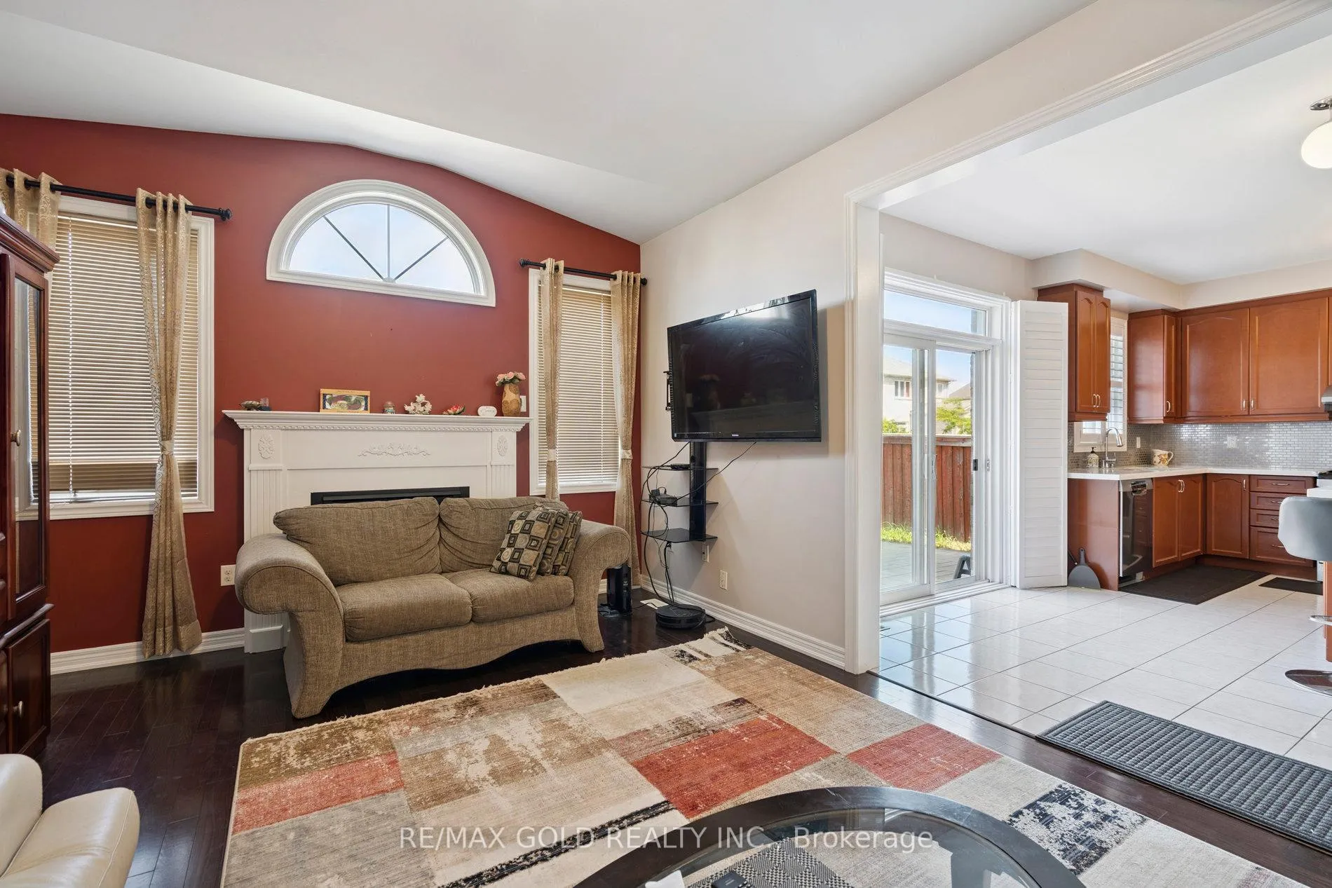 Photo 13 of 32 Goswell Street, Brampton, Bram East — HOMEH