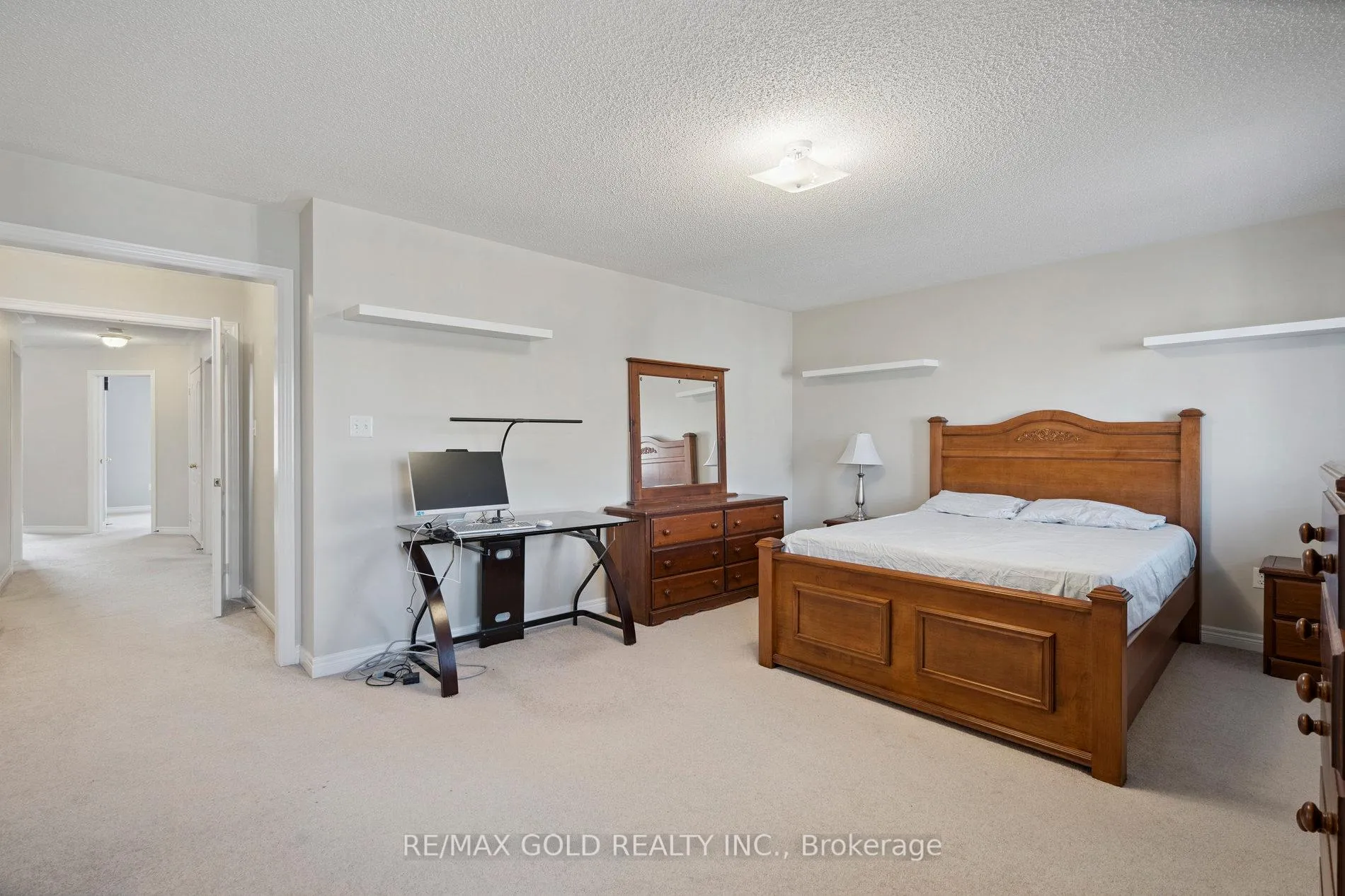 Photo 17 of 32 Goswell Street, Brampton, Bram East — HOMEH