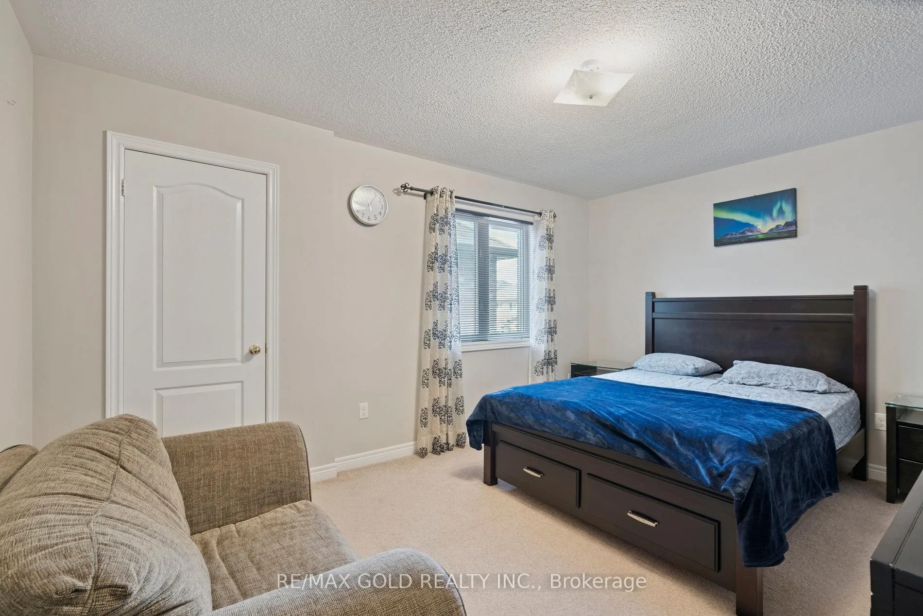 Photo 23 of 32 Goswell Street, Brampton, Bram East — HOMEH