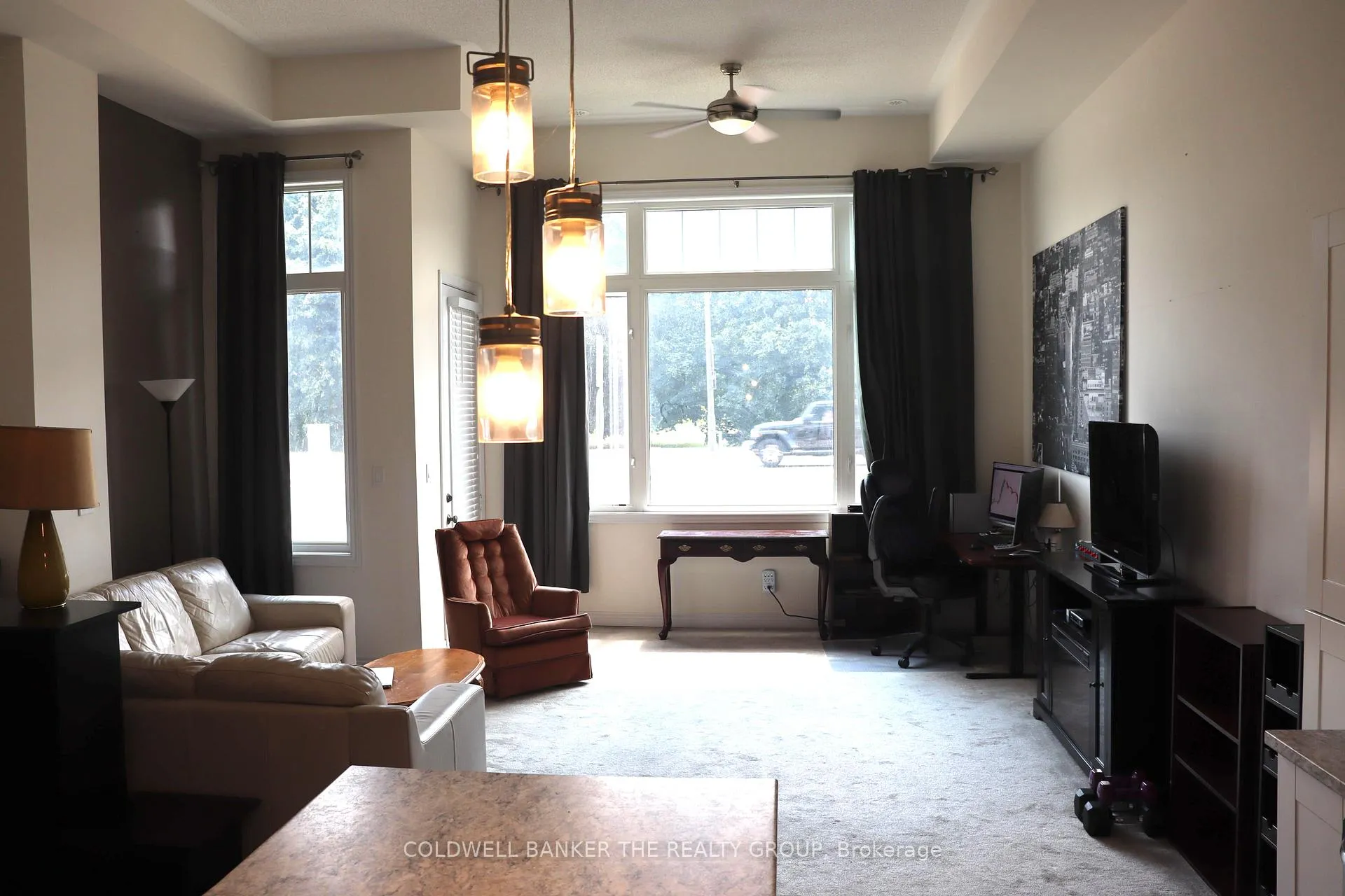 Photo 4 of 52 Mccardy Court, Caledon, Caledon East — HOMEH