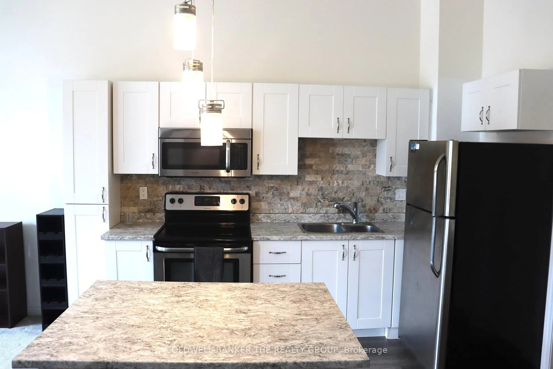 Photo 9 of 52 Mccardy Court, Caledon, Caledon East — HOMEH