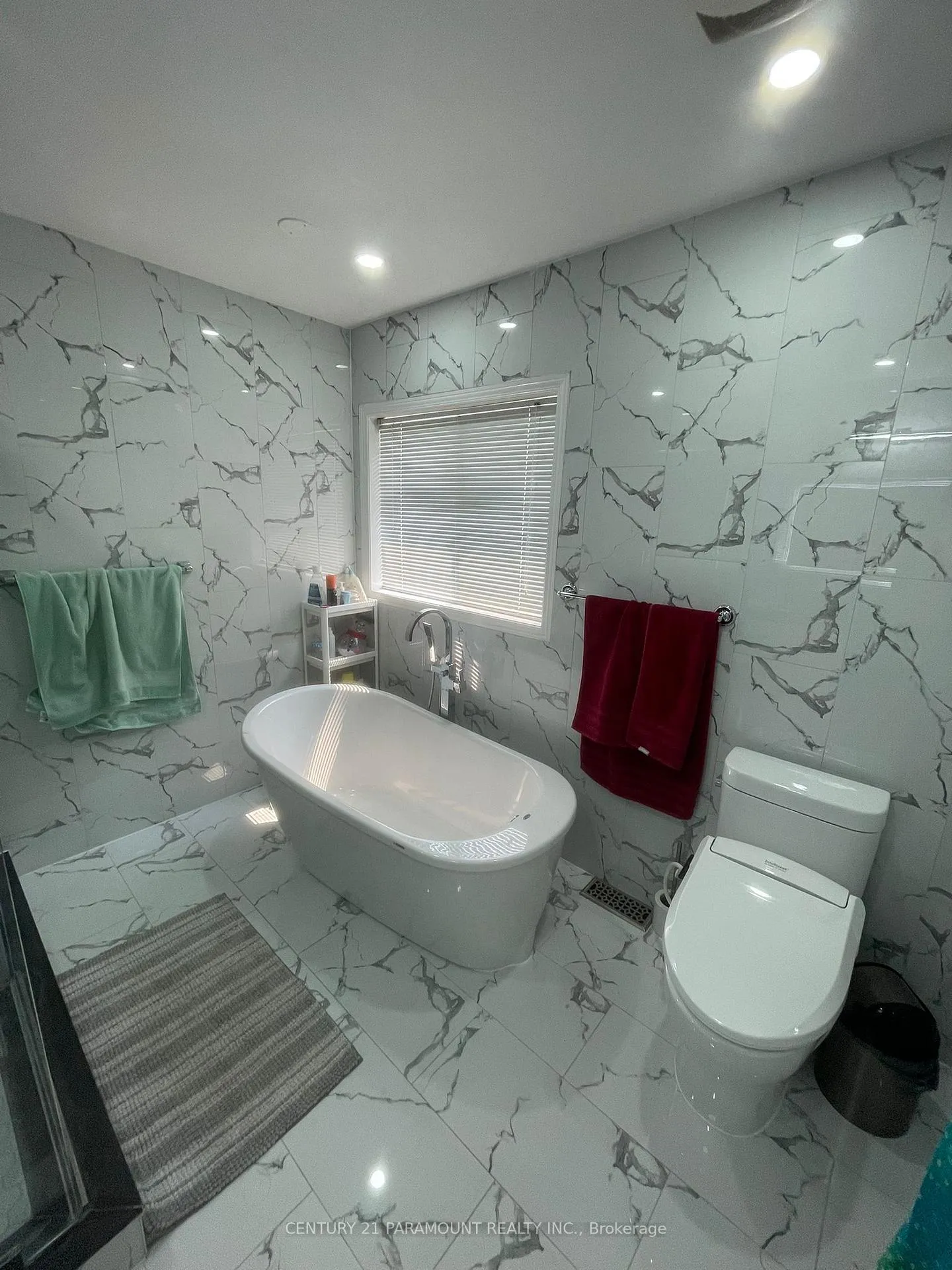 Photo 12 of 113 River Rock Crescent, Brampton, Fletcher's Meadow — HOMEH