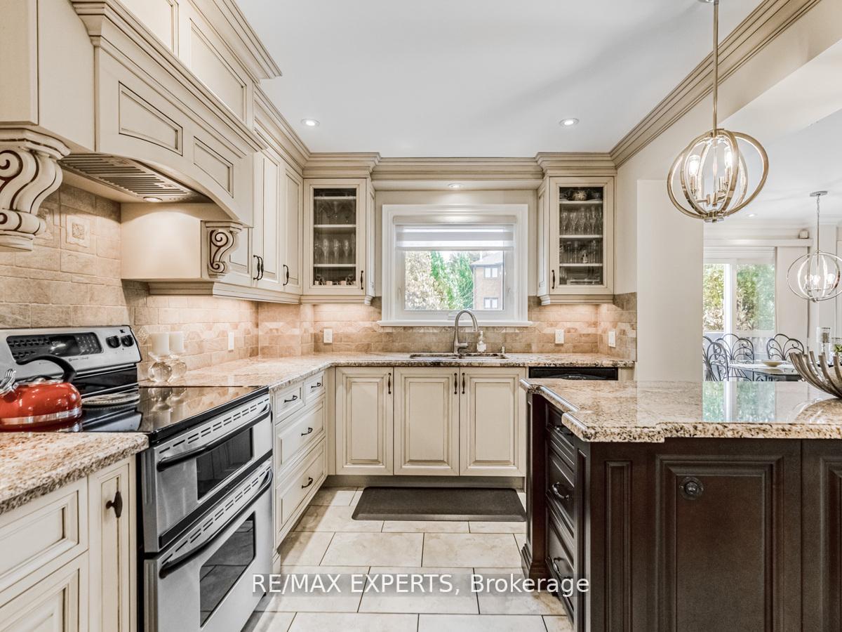 Photo 12 of 31 Pembrook Street, Caledon, Bolton East — HOMEH