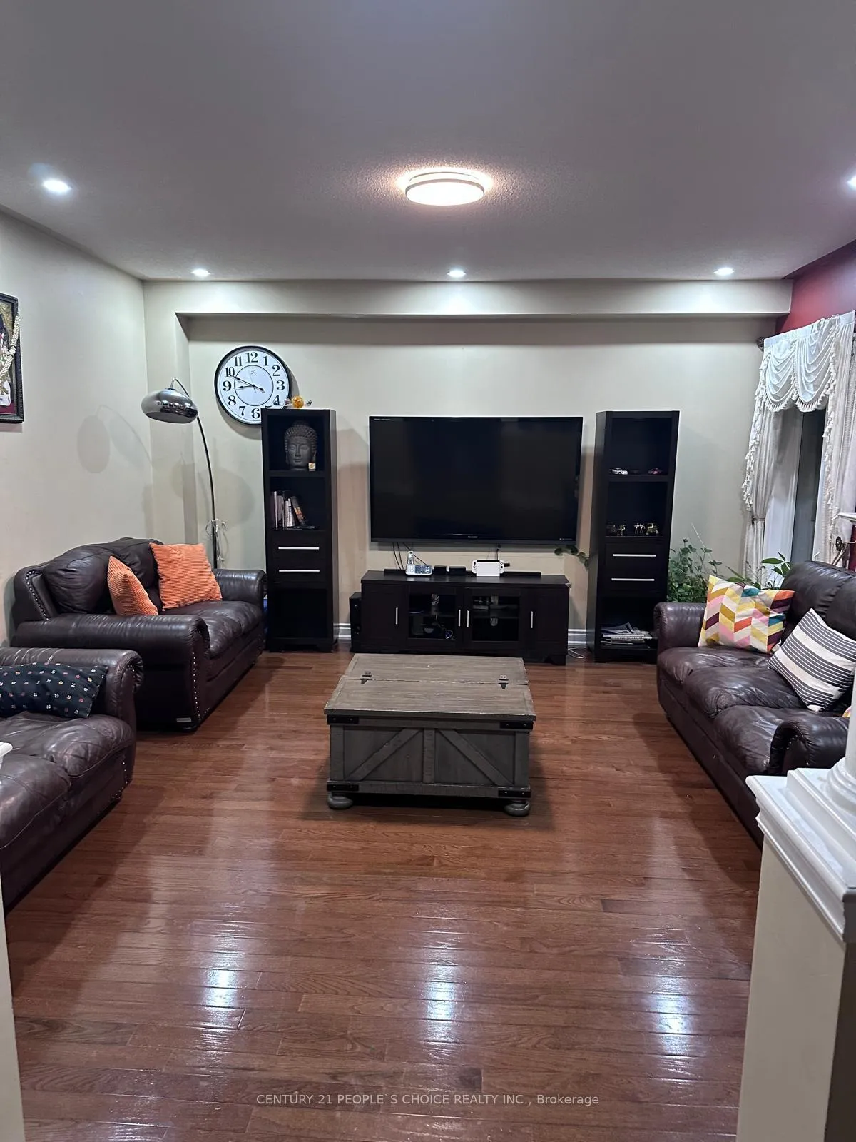 Photo 5 of 5 Hugo Road, Brampton, Vales of Castlemore North — HOMEH